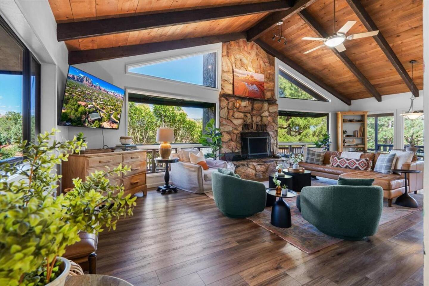 Cars Themed! Unique Design 4bd, GmRm! view 4