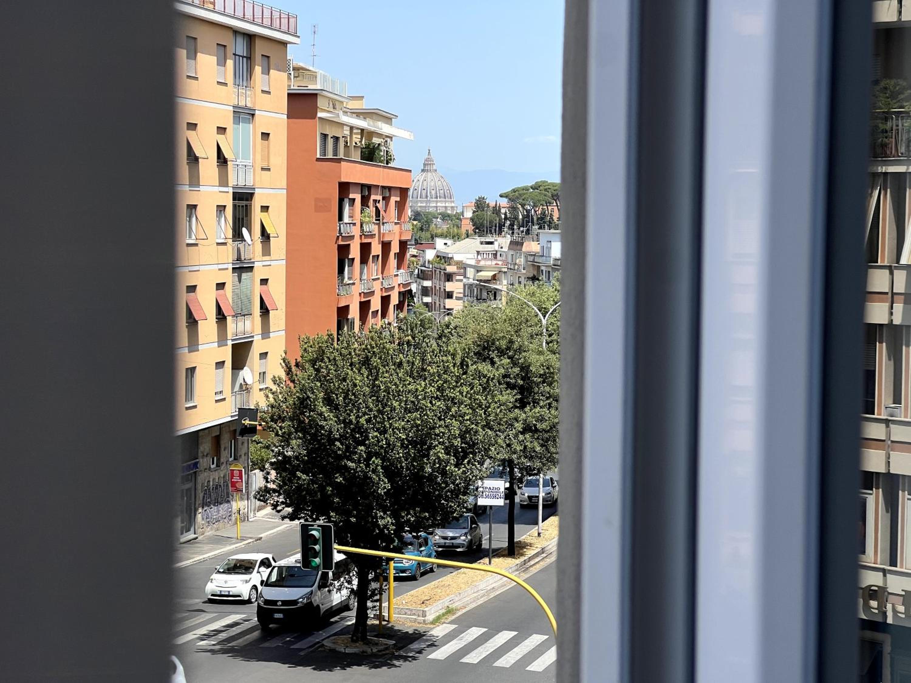 Near Vatican, Irnerio 47 Guest House