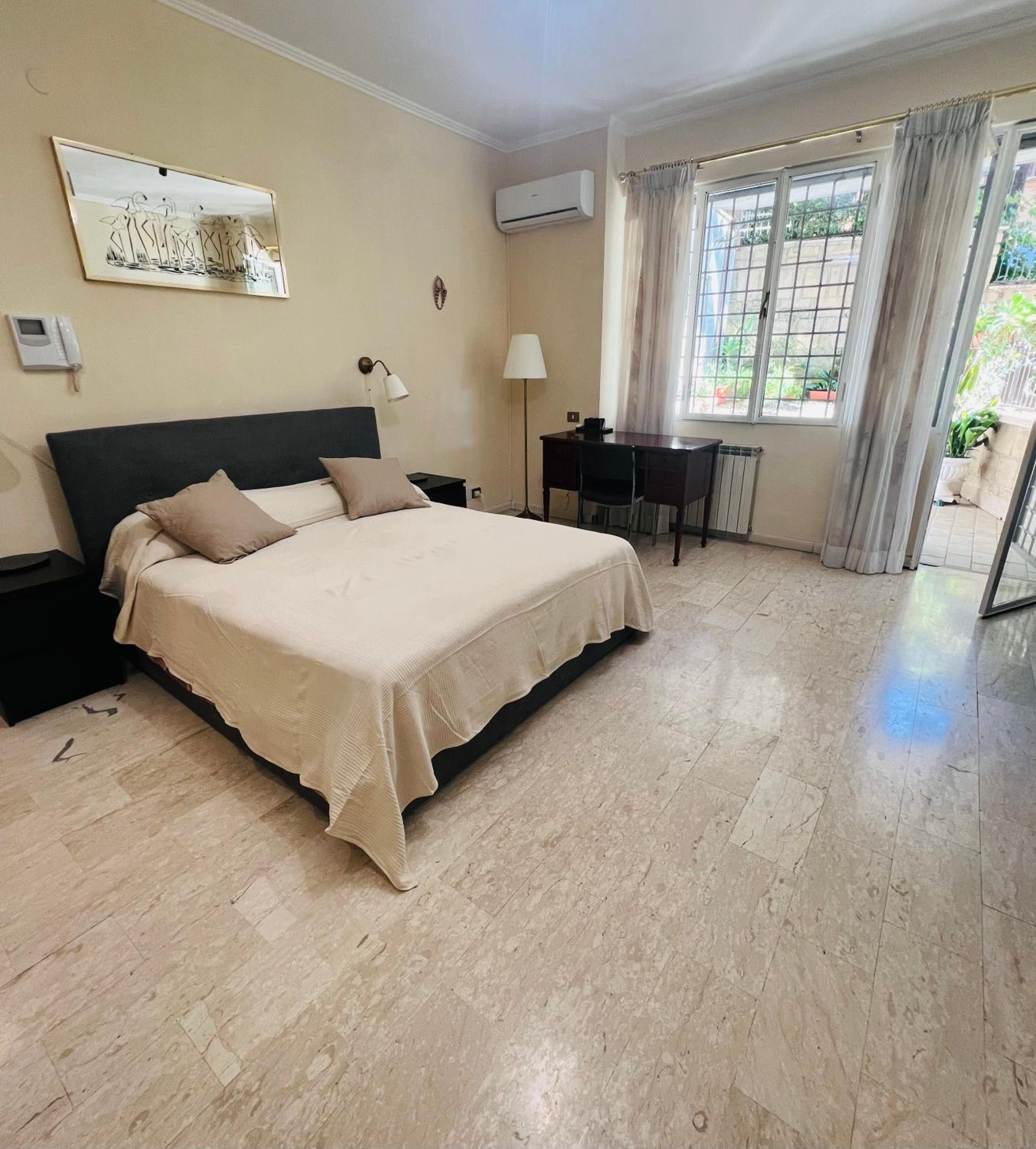 Smeralda Fleming Suite