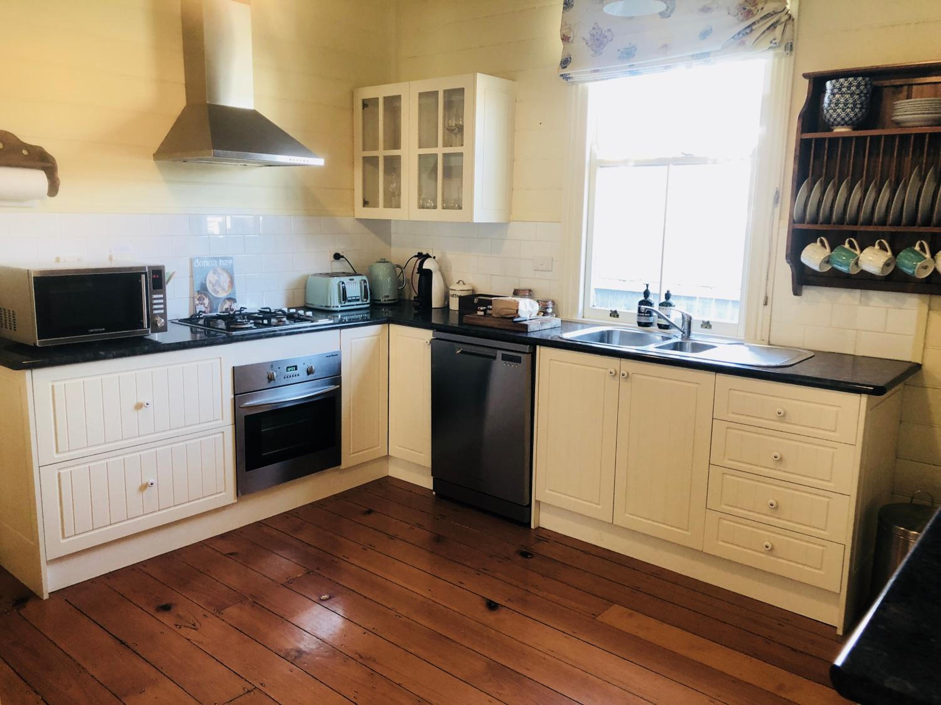 Belltrees - Central, Cosy and Convenient