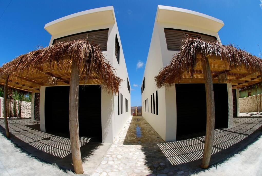 OCEANFRONT VILLA WITH ACCES CARIBBEAN Sea