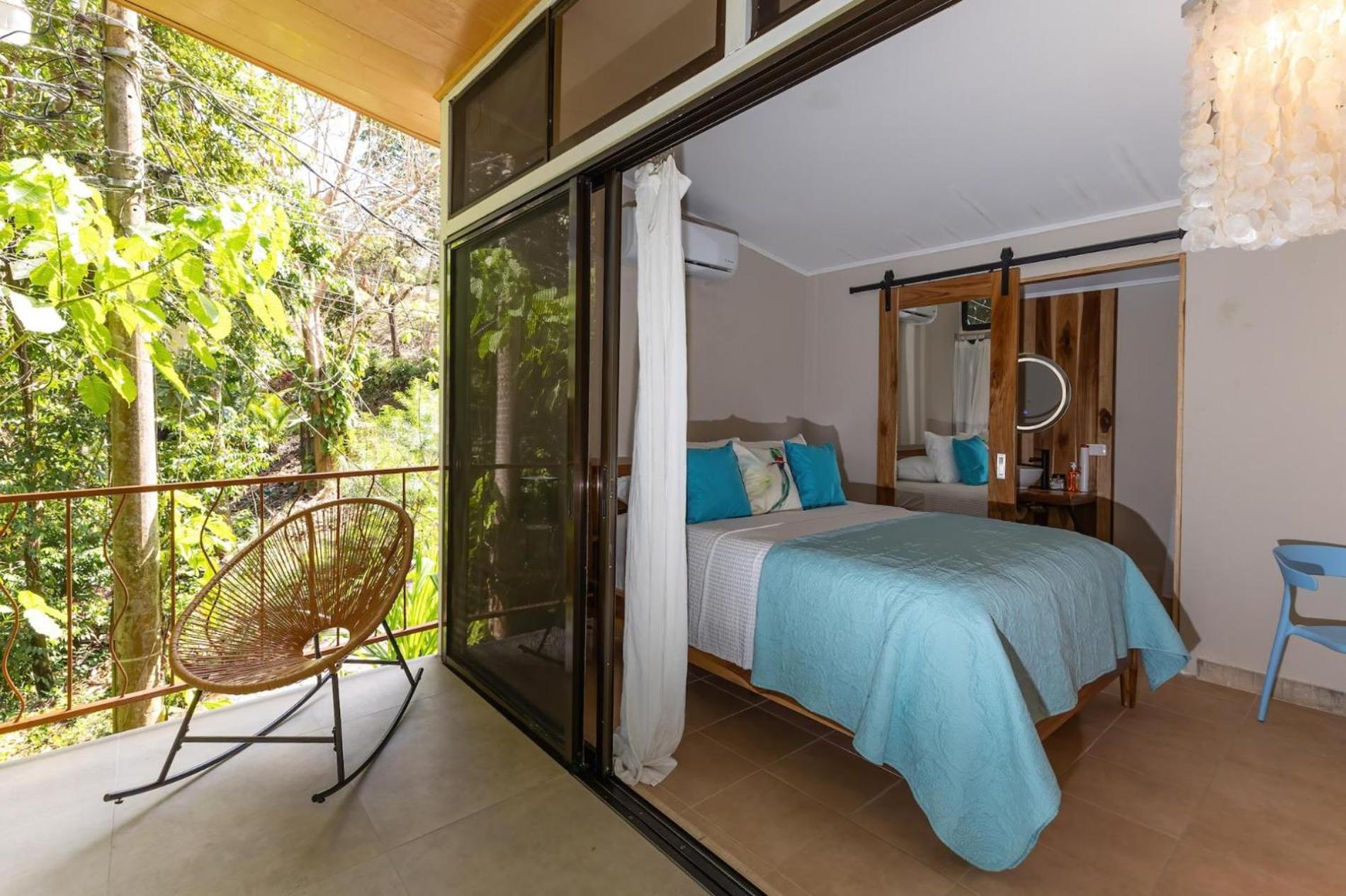 Restful Casa Quetzal Rainforest Retreat