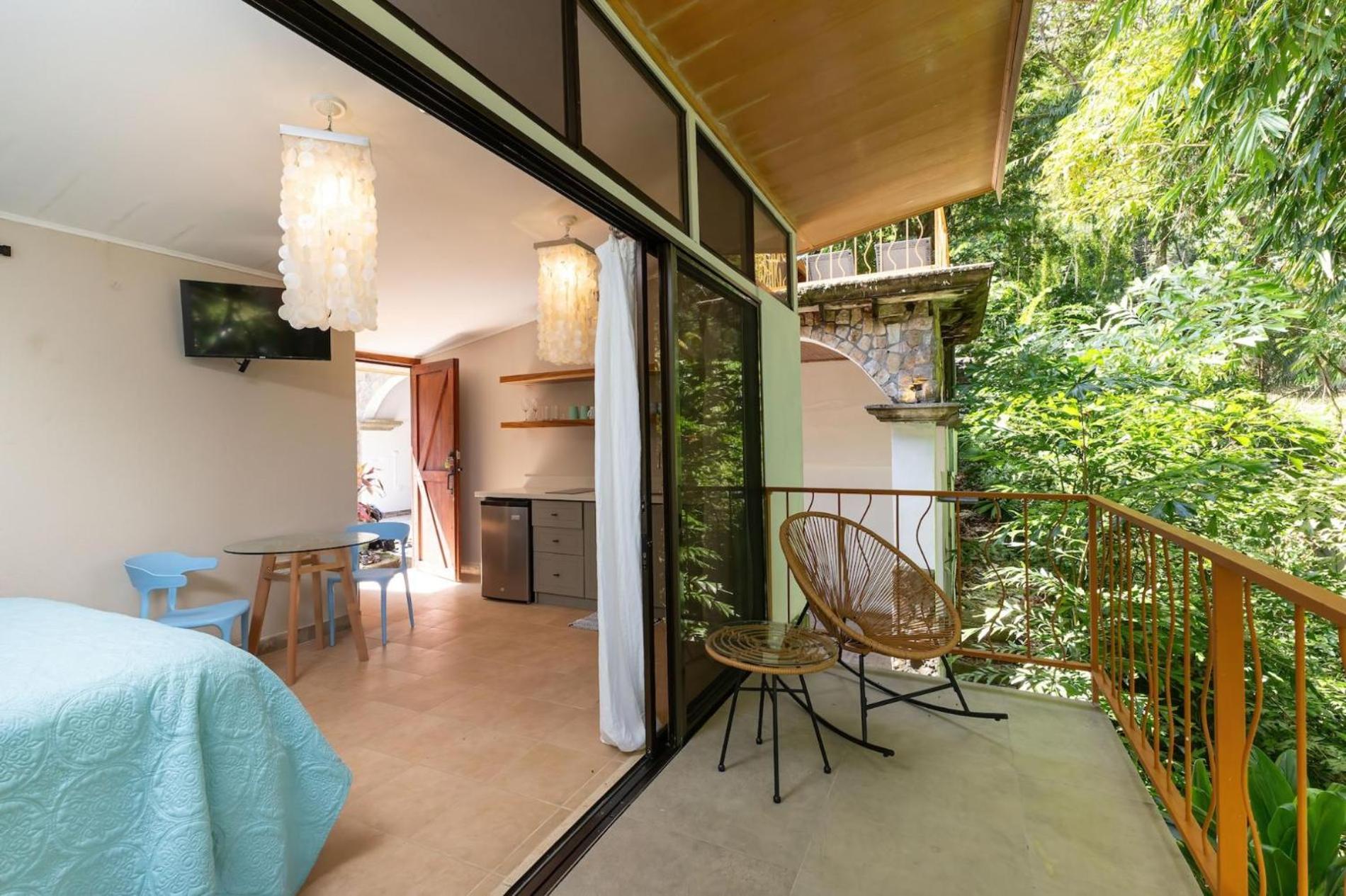 Restful Casa Quetzal Rainforest Retreat