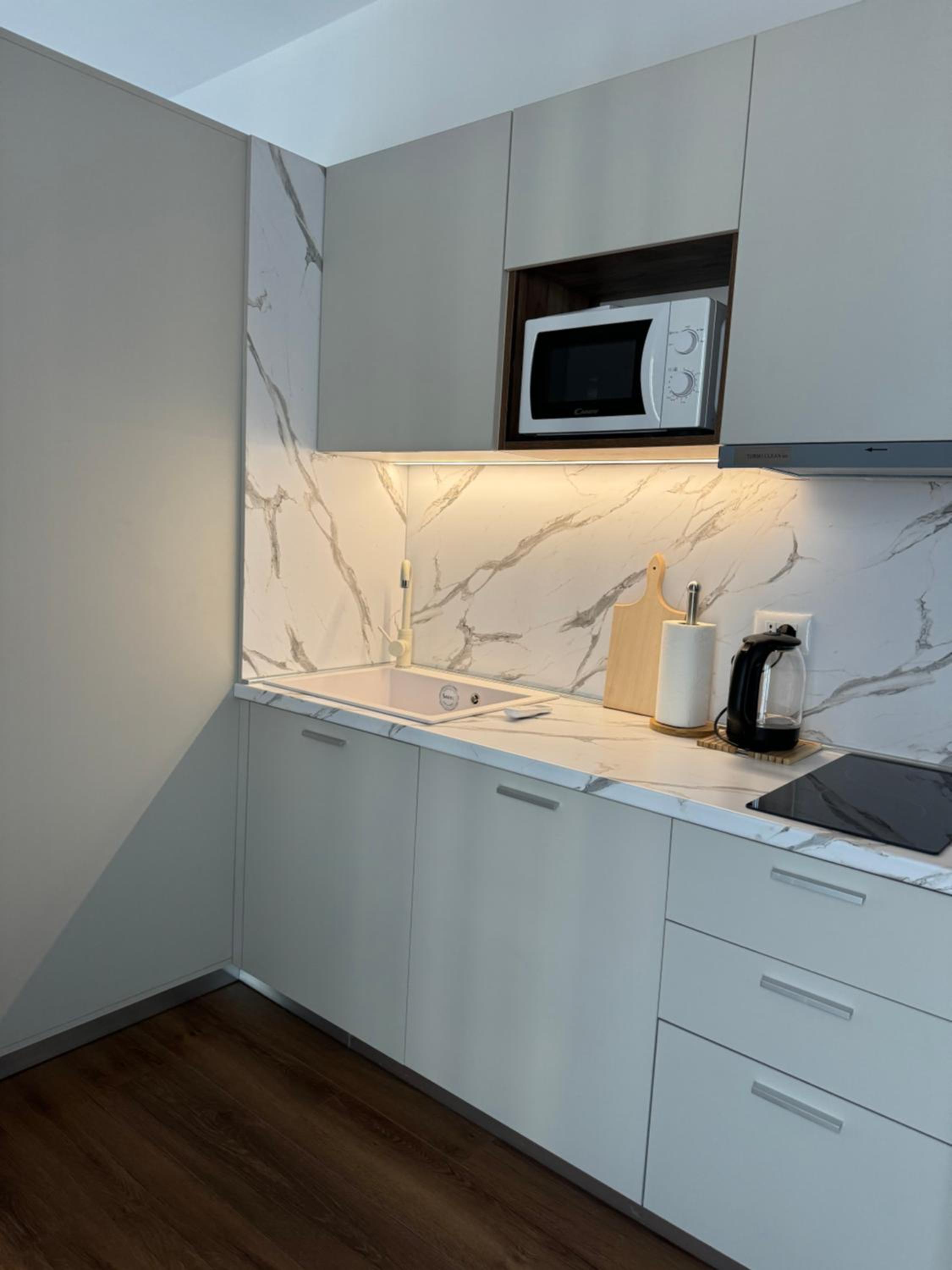 GH Studio Apartments 1