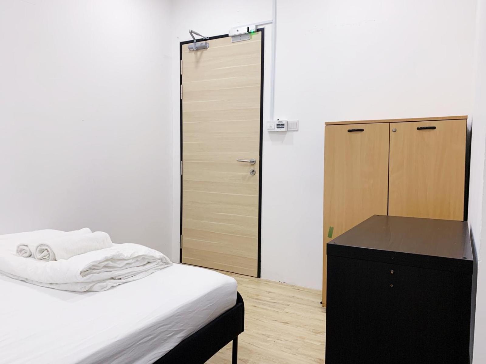 RadZone Hostel