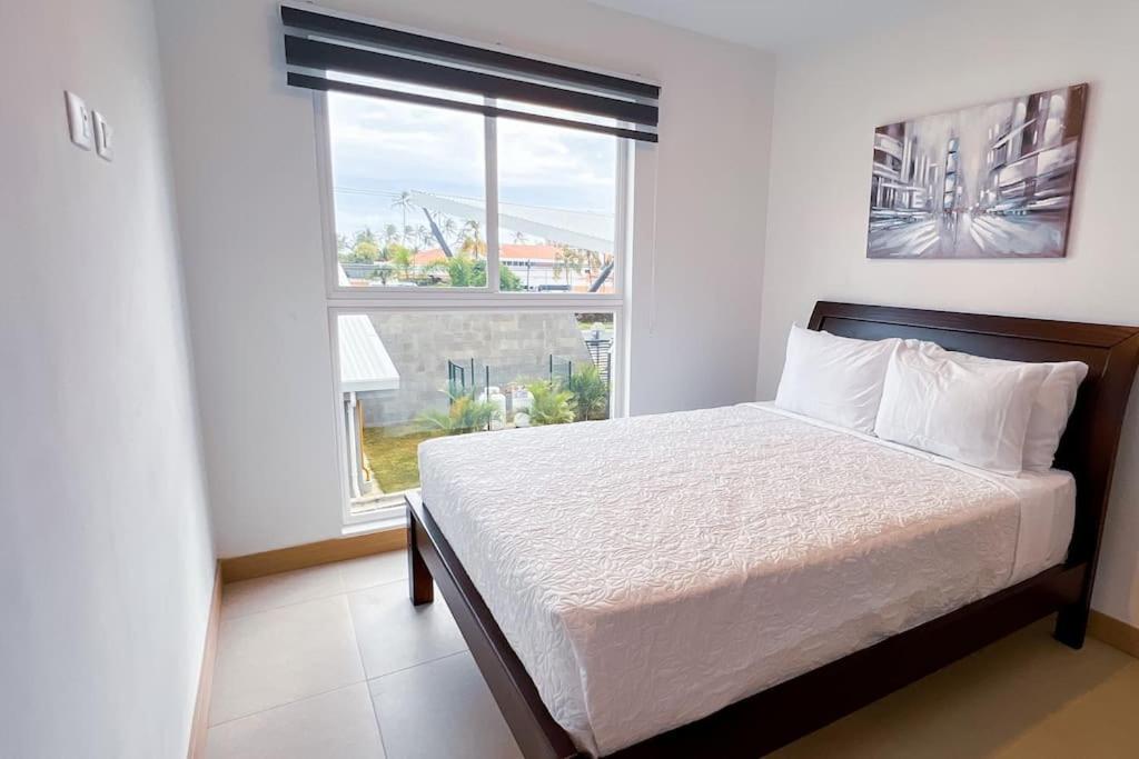 Elegant 3-Bedroom Retreat steps from ocean & town