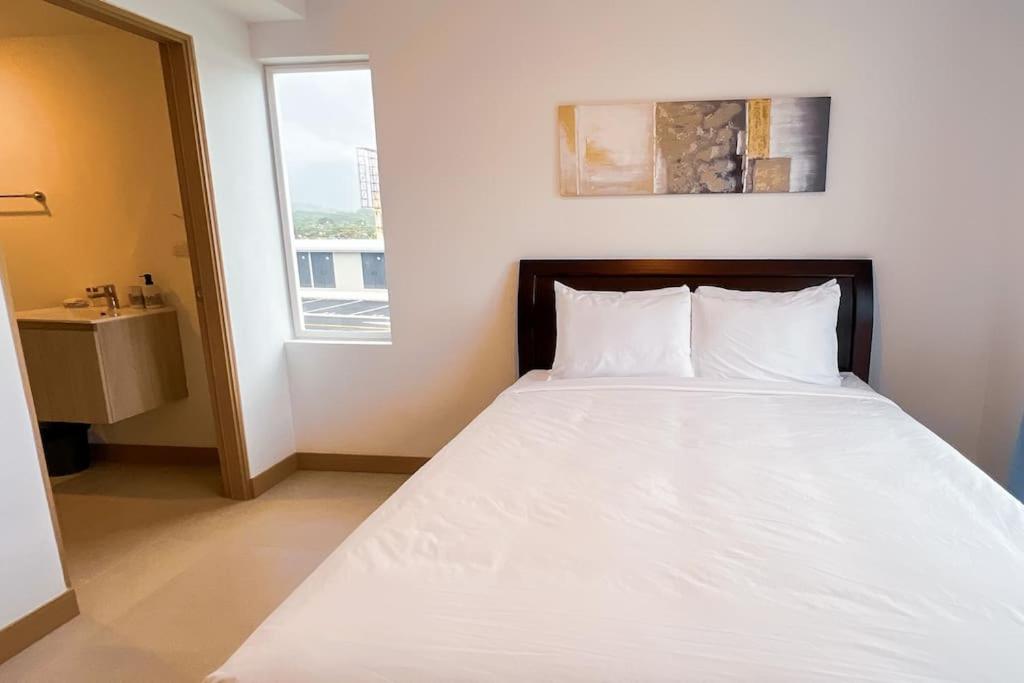 Elegant 3-Bedroom Retreat steps from ocean & town