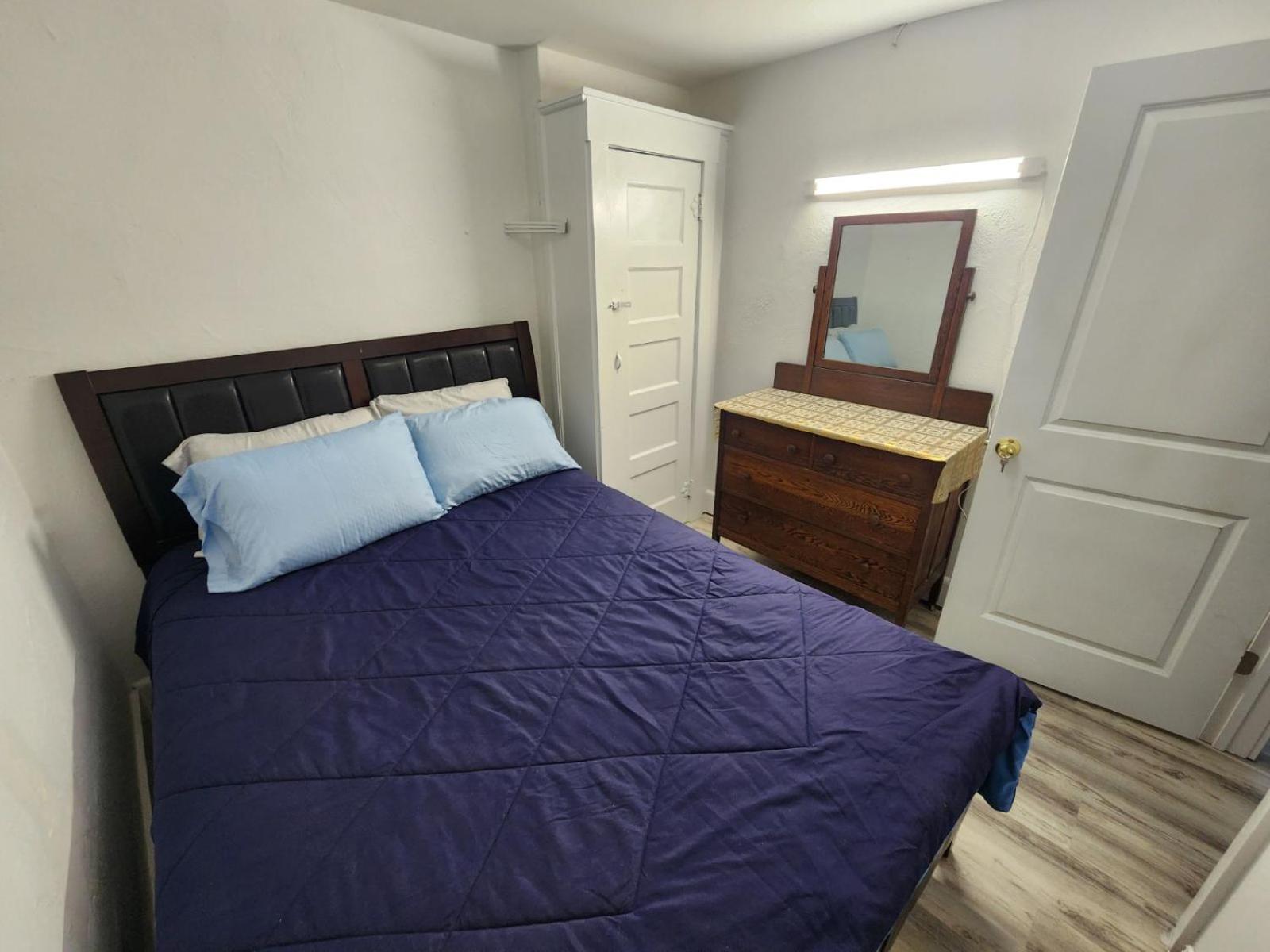 Beautiful redone apartment on the beach block view 3
