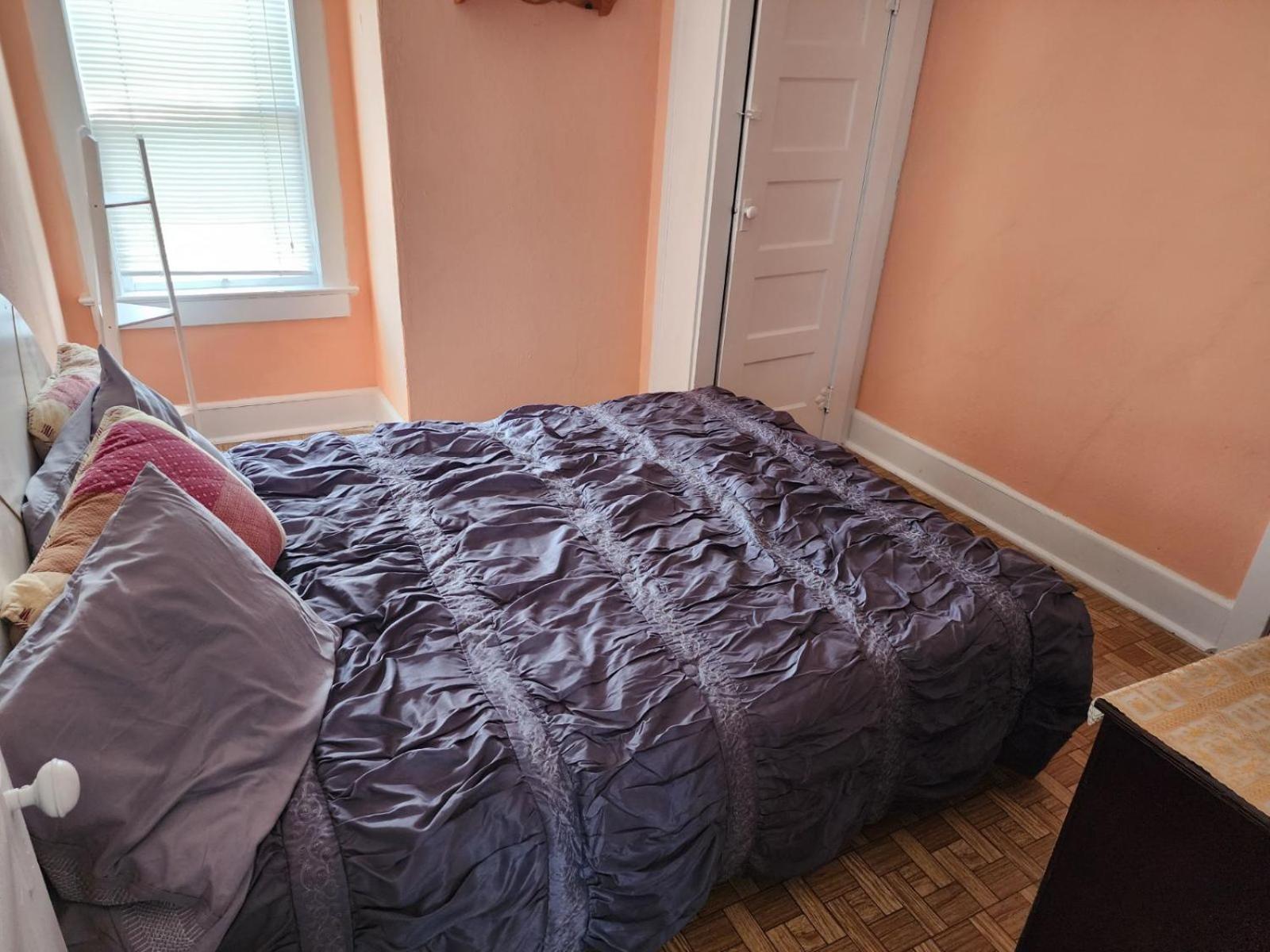 Beautiful redone apartment on the beach block view 5