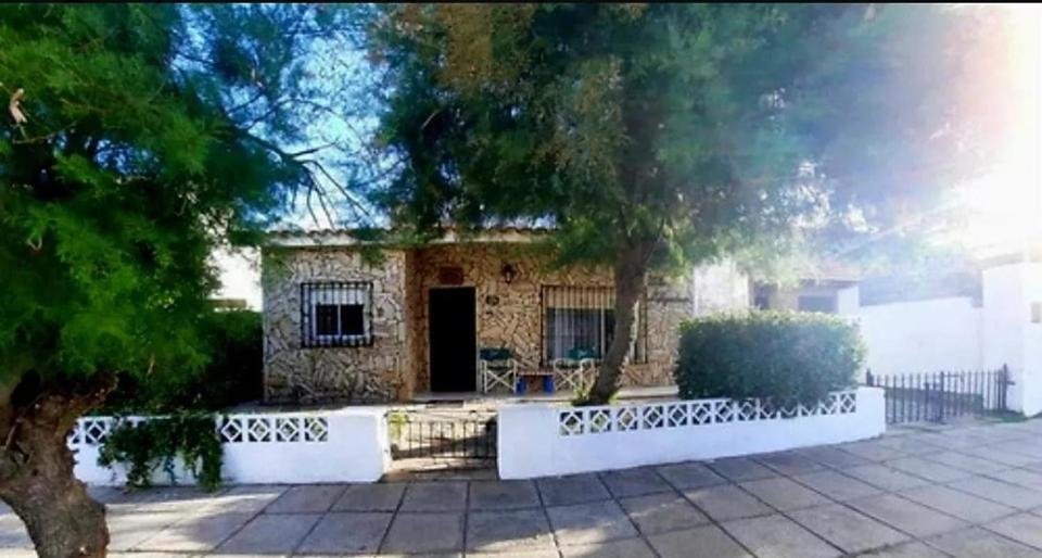 Casa a 50mts del Mar con Parque 10personas 4 Habitaciones 2 Baños Playa Centro y Peatonal