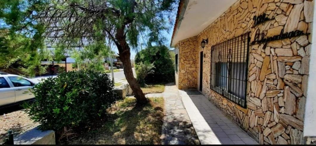 Casa a 50mts del Mar con Parque 10personas 4 Habitaciones 2 Baños Playa Centro y Peatonal