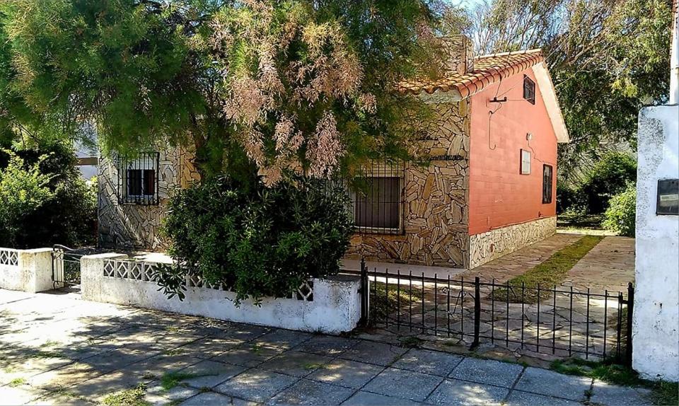 Casa a 50mts del Mar con Parque 10personas 4 Habitaciones 2 Baños Playa Centro y Peatonal