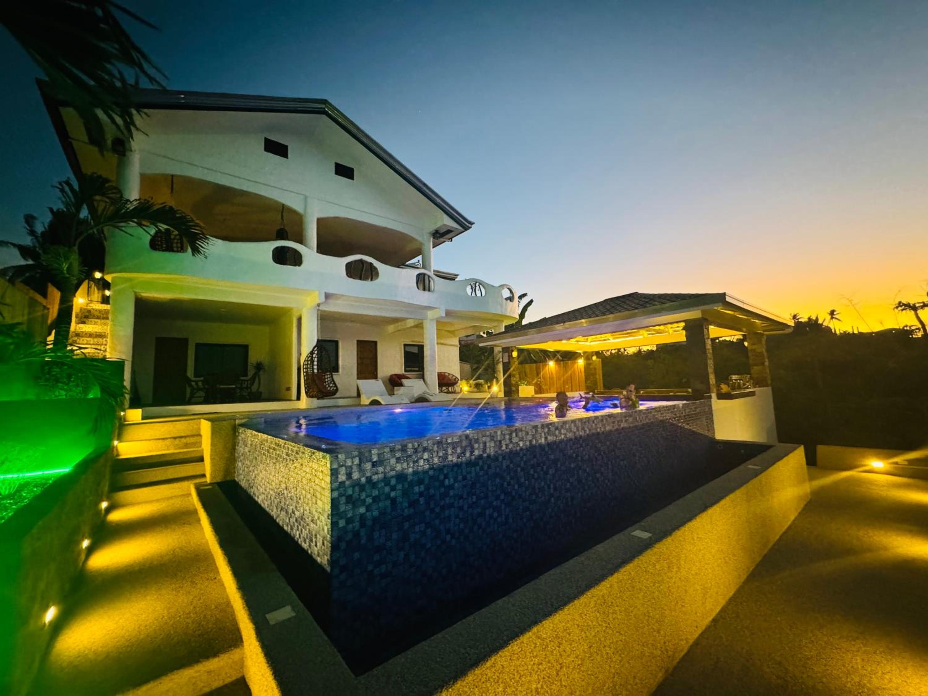 Casa Blanca Puerto Galera view 2