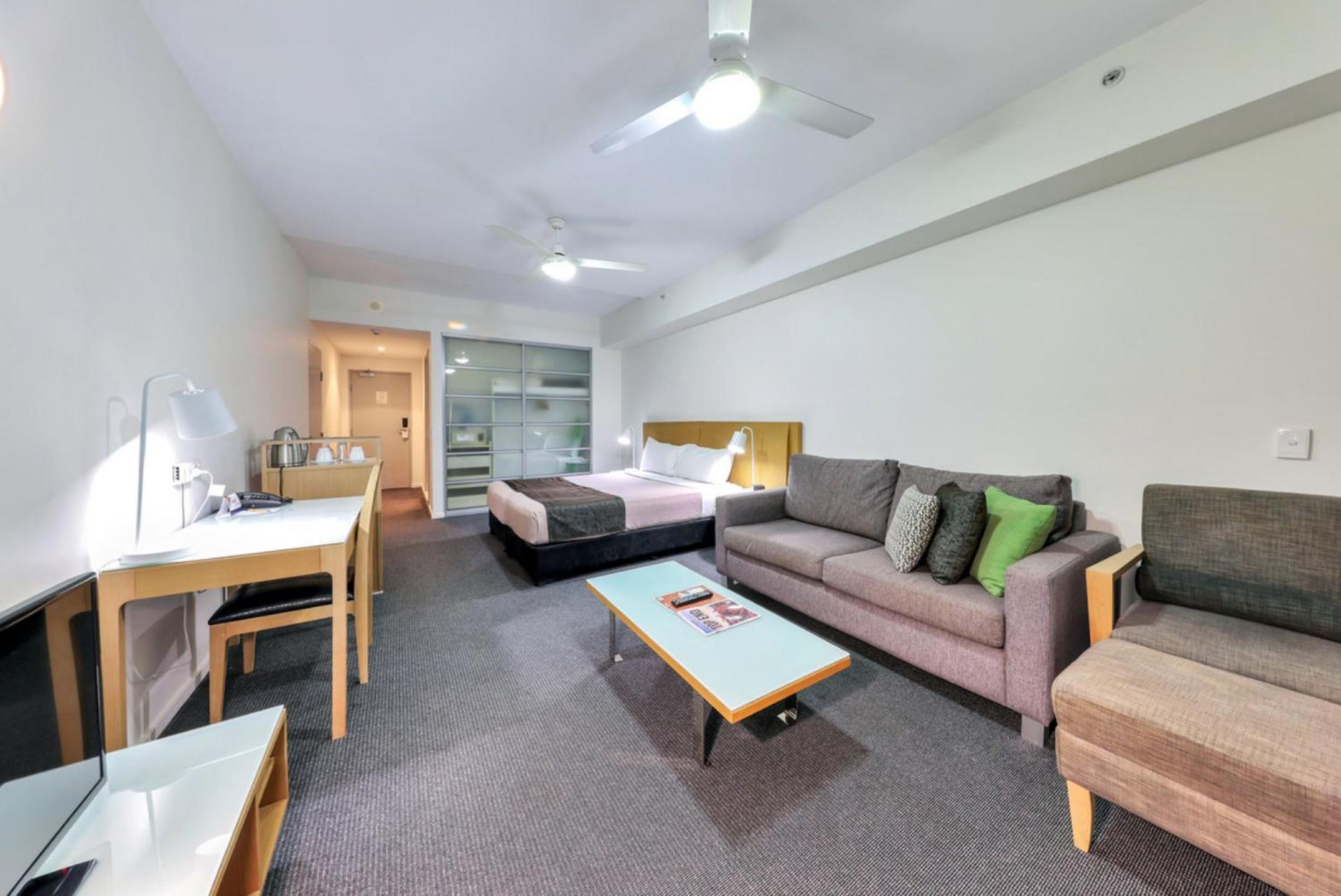 Sensation Sunsets Seaviews I Mantra' Central CBD Apartment