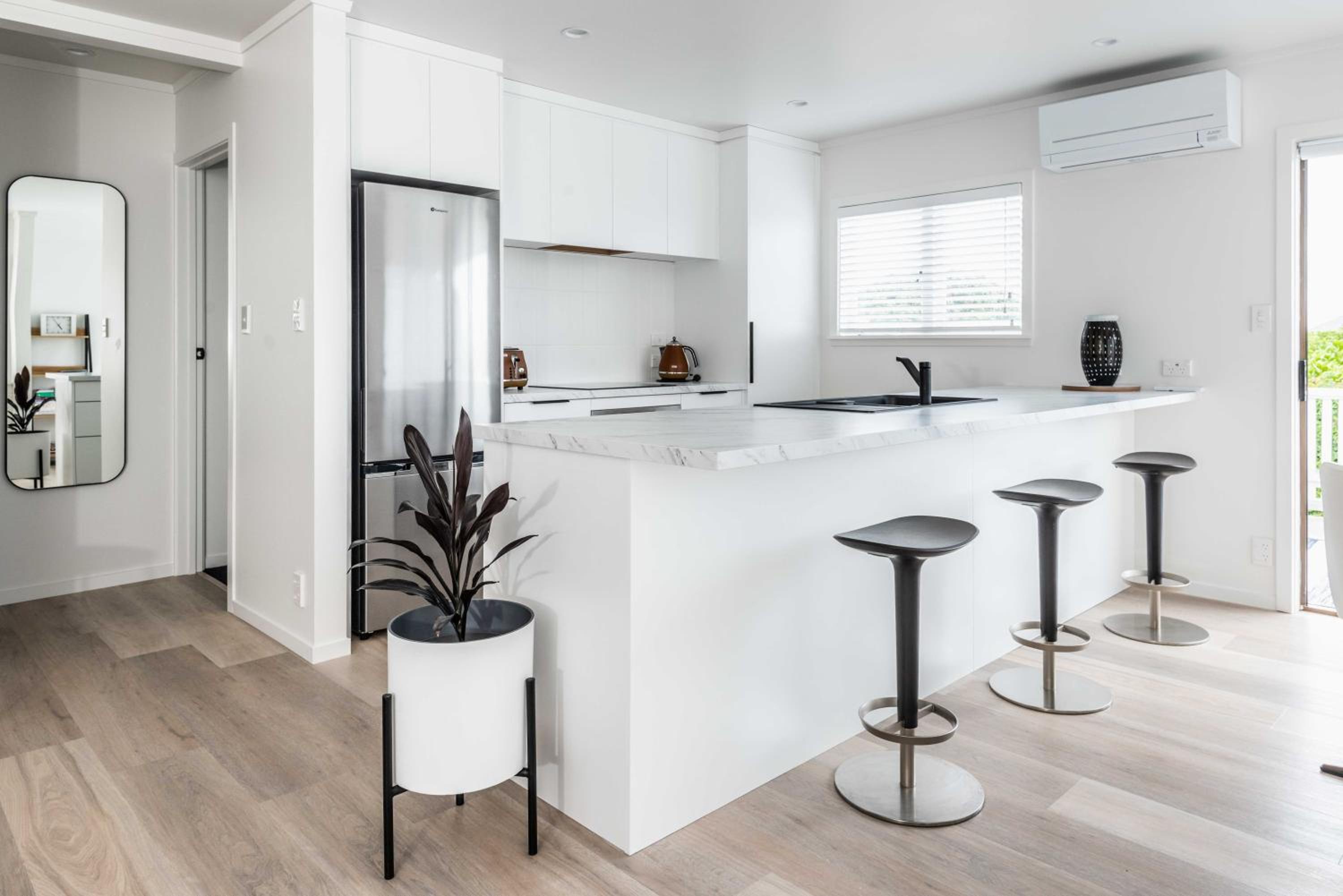 Awesome Beach House on Oceanview Road