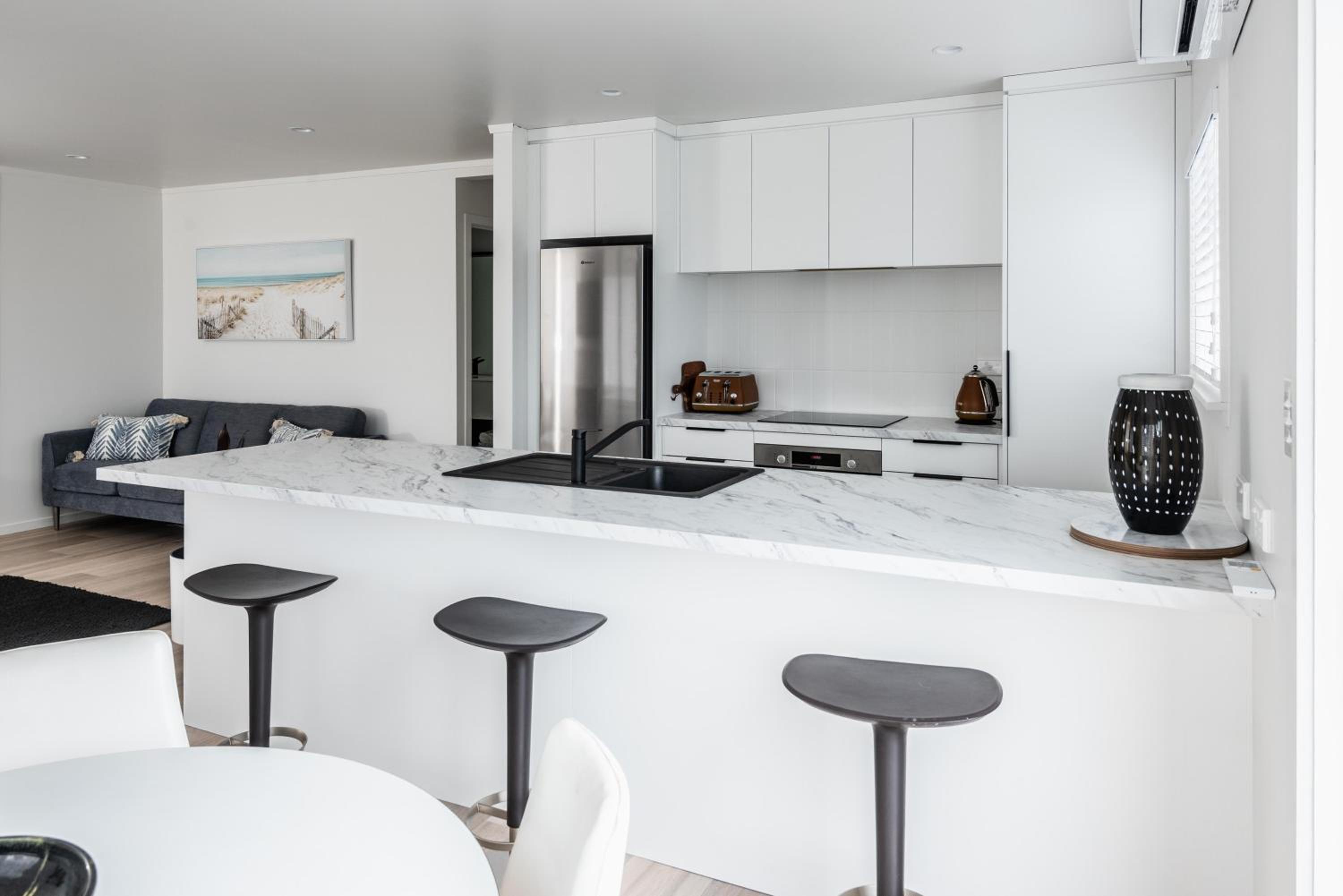 Awesome Beach House on Oceanview Road