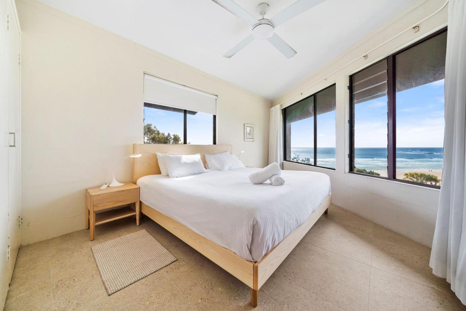Mintee 1 by Discover Stradbroke