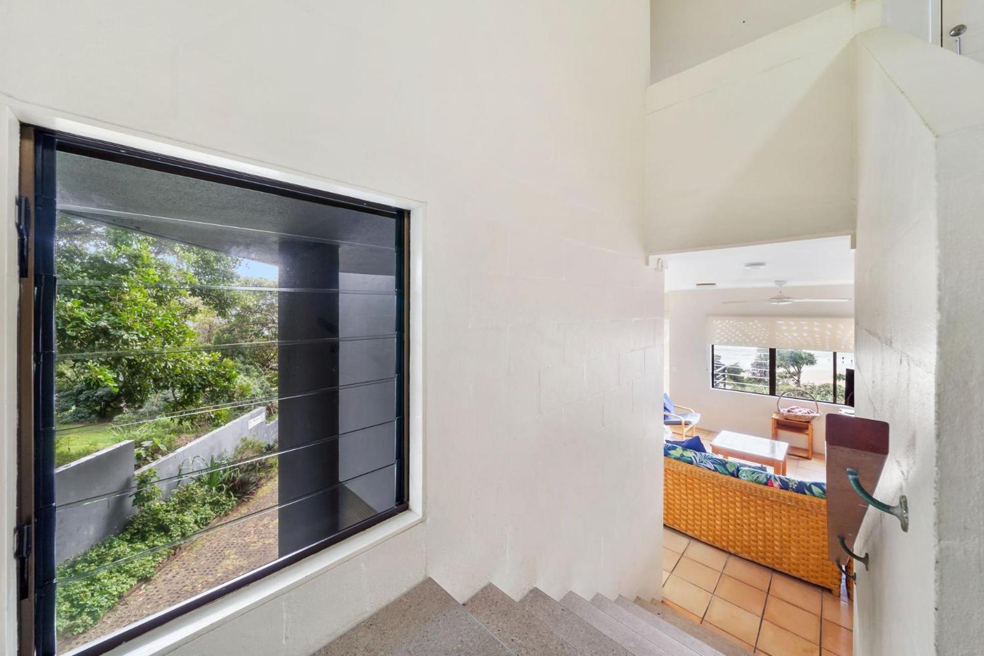 Mintee 1 by Discover Stradbroke