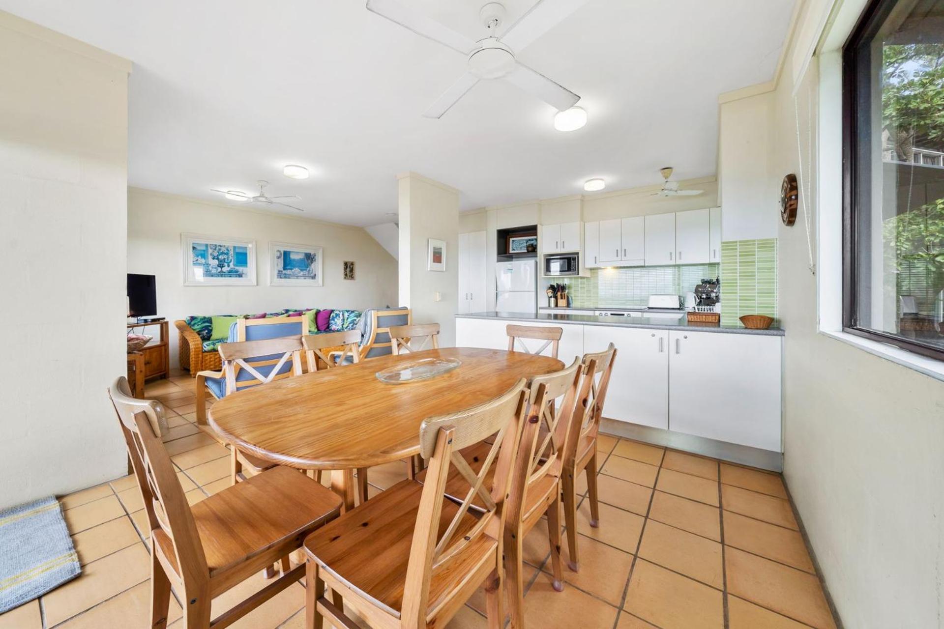 Mintee 1 by Discover Stradbroke