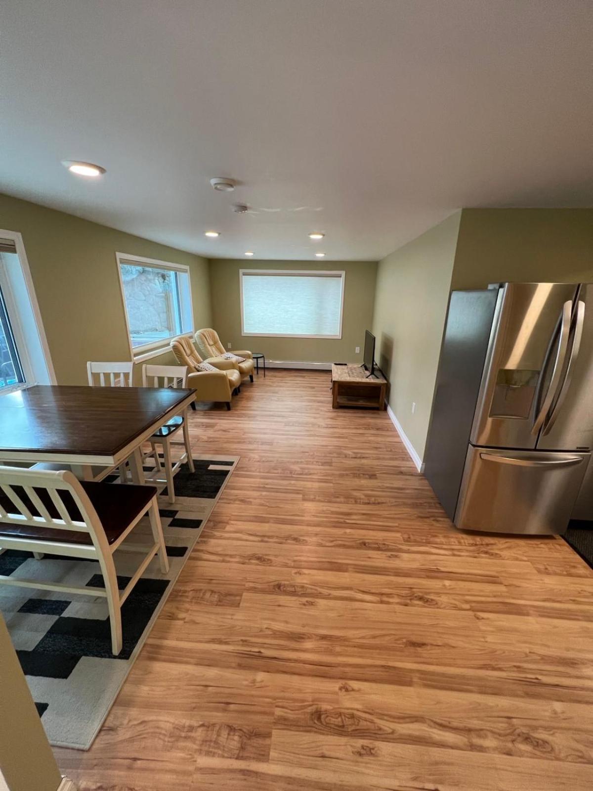Bluejay Suites B&B