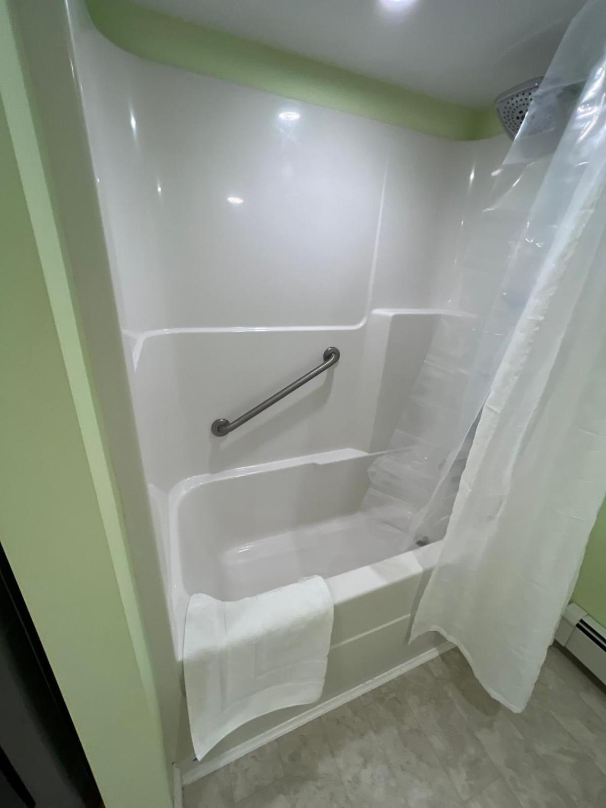 Bluejay Suites B&B