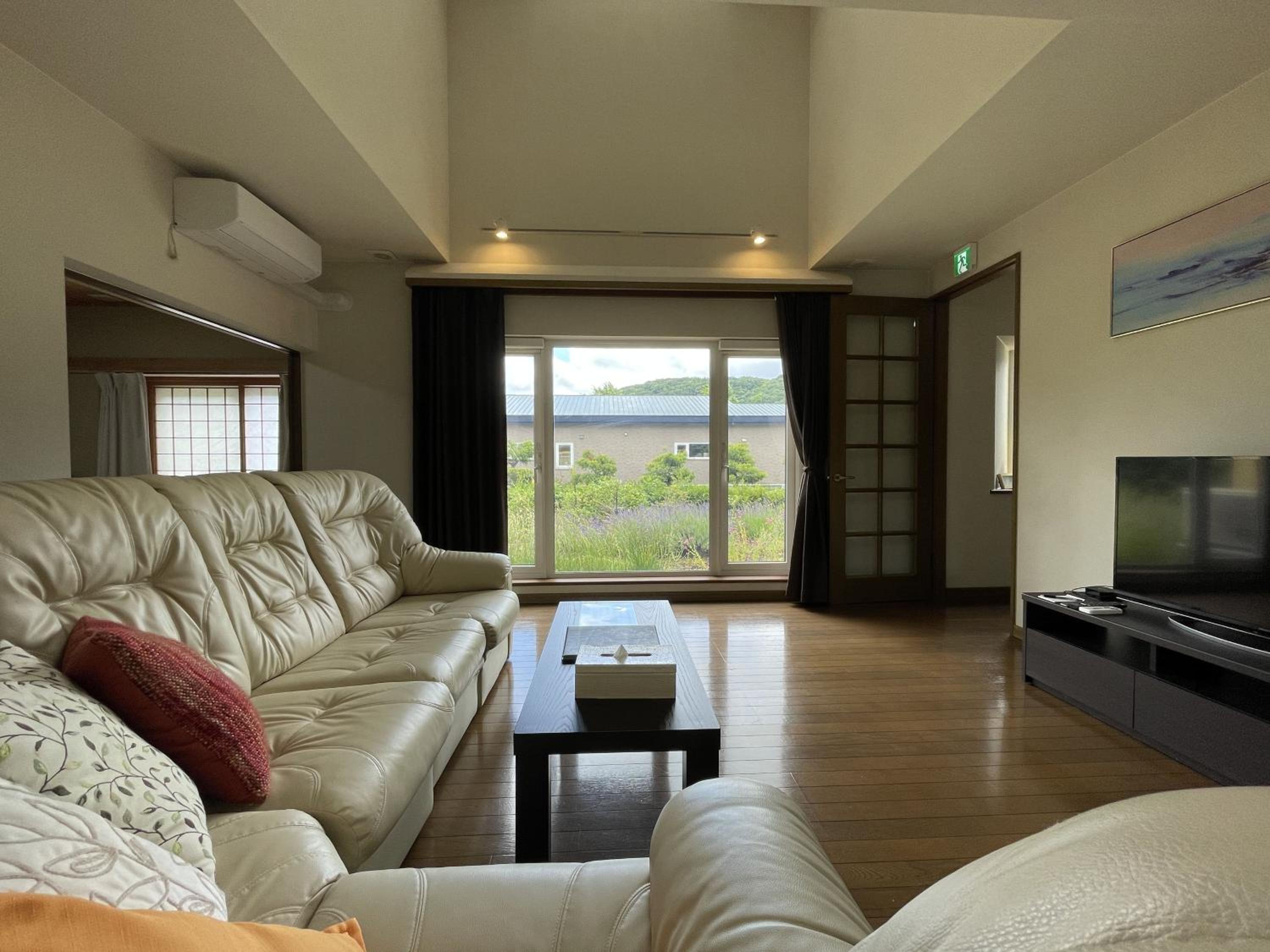 Miyuki Townhouse view 4