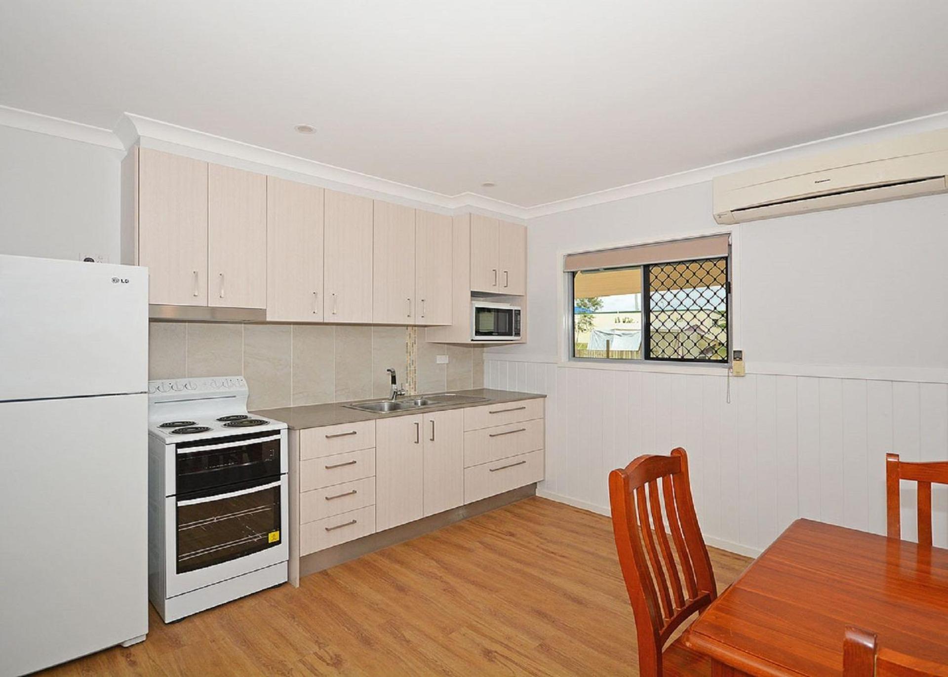 Hami's Retreat - Burrum Heads- Close to Boatramp -2BR - Aircon
