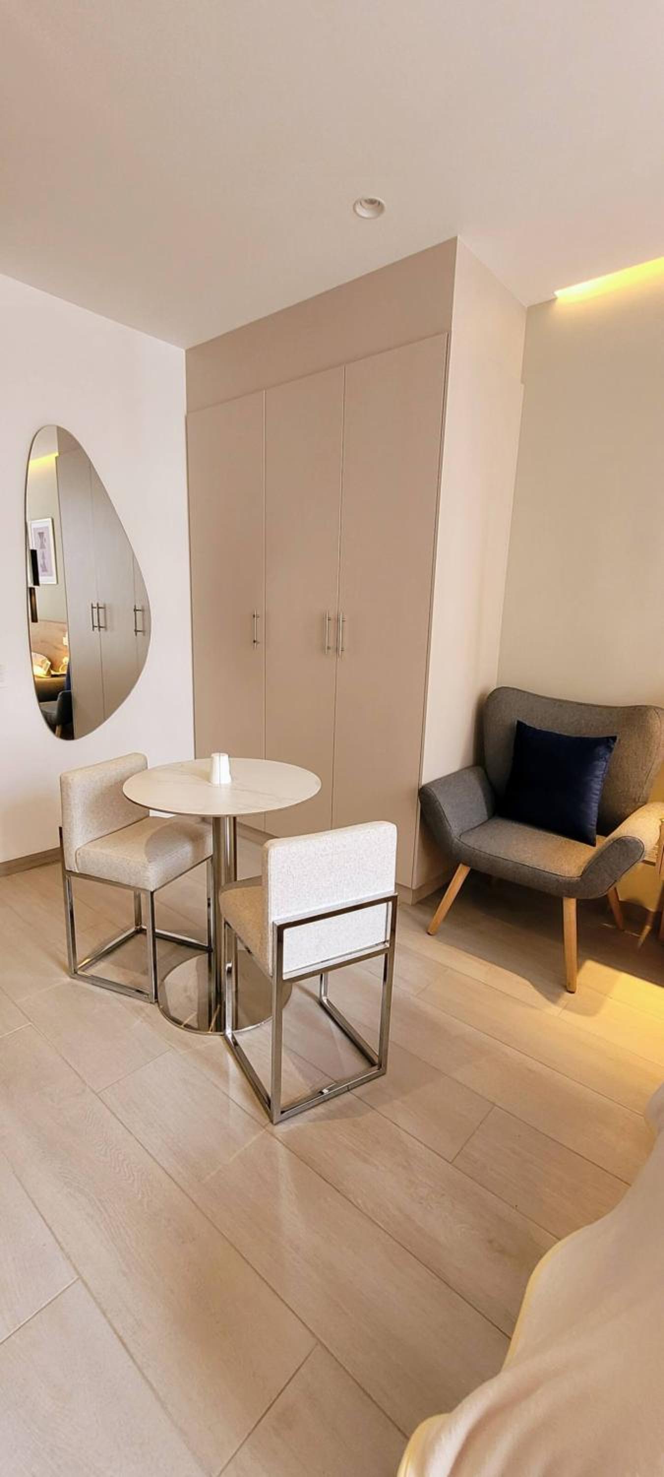 Acqualina Apartments and Spa