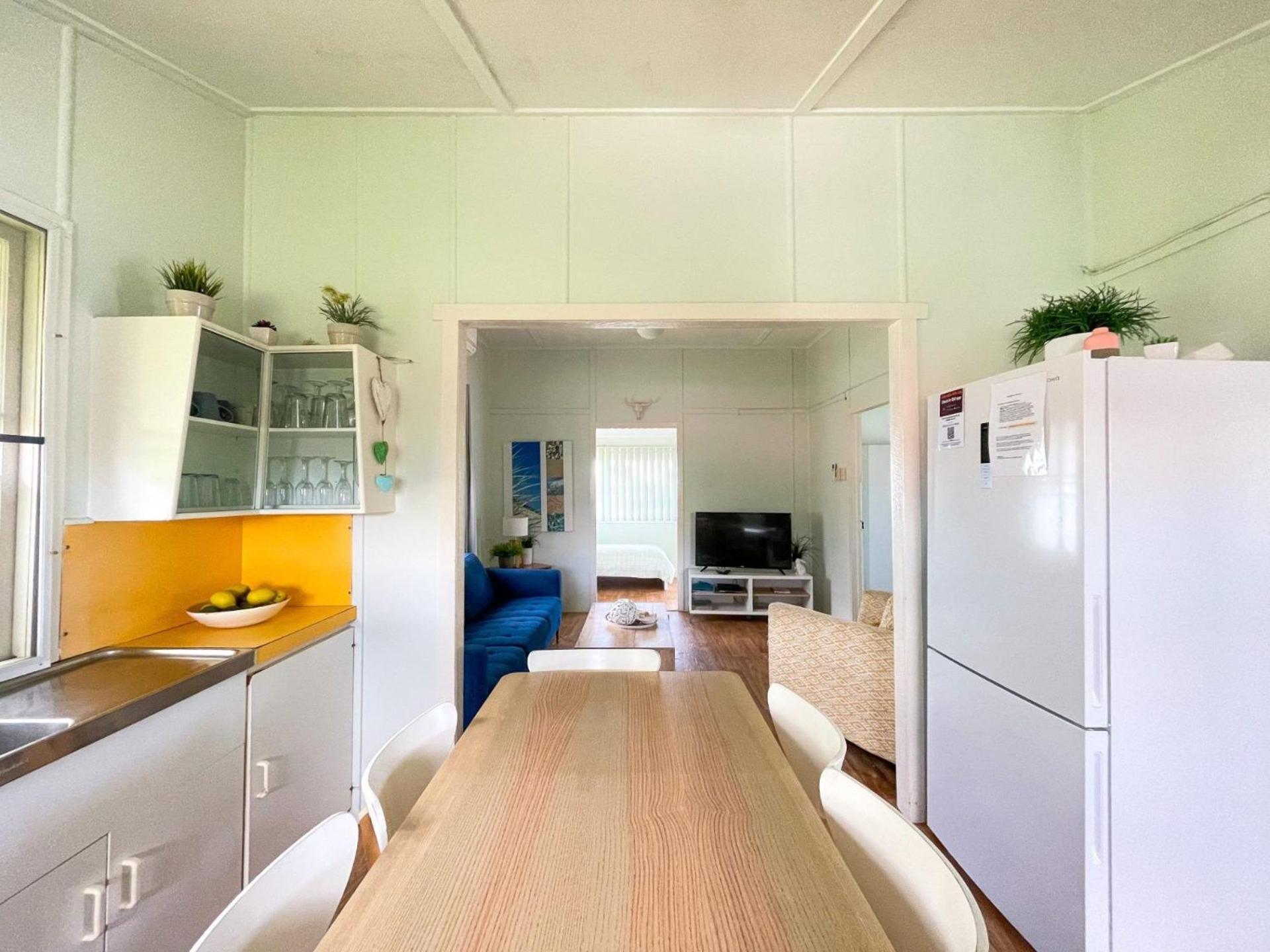 Happy Days - Burrum Heads- Close to Boatramp- 2BR