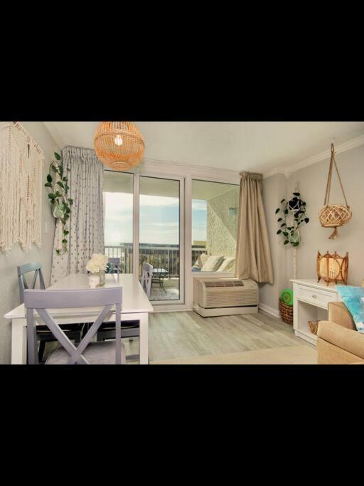 Amazing amenities steps to the ocean view 5