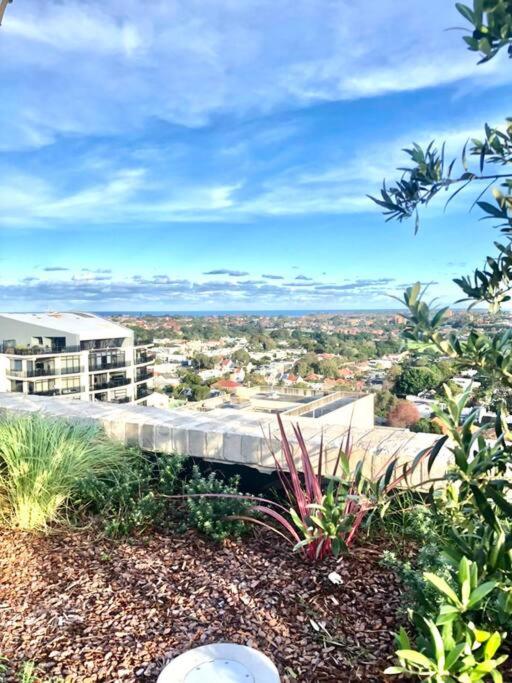 Wow New gorgeous 2 Bed 2 bath apartment parking