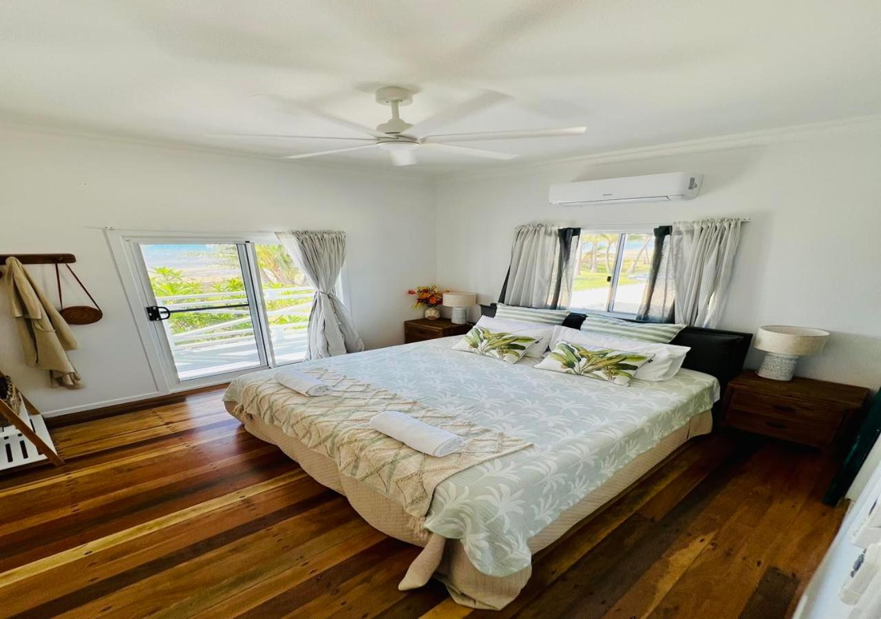 On the Beach, Seaview's, Bowen Beach House