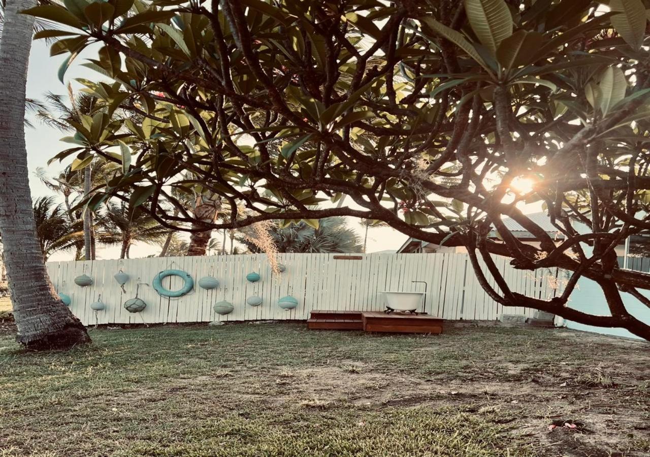On the Beach, Seaview's, Bowen Beach House
