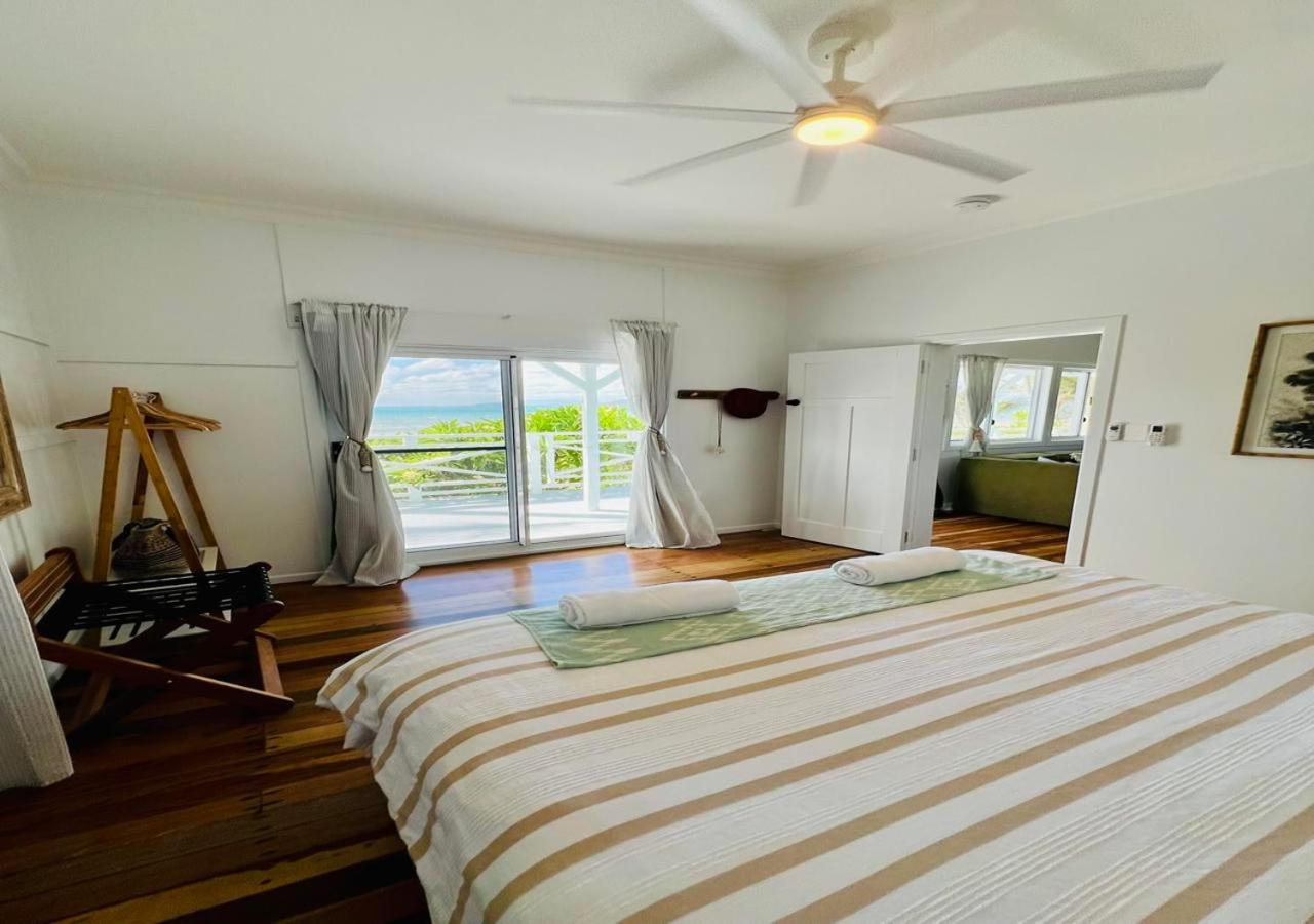On the Beach, Seaview's, Bowen Beach House