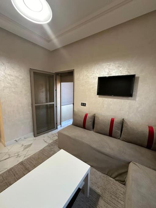 Abouab gueliz apartment, 2 bedroom 2 terrace view 5