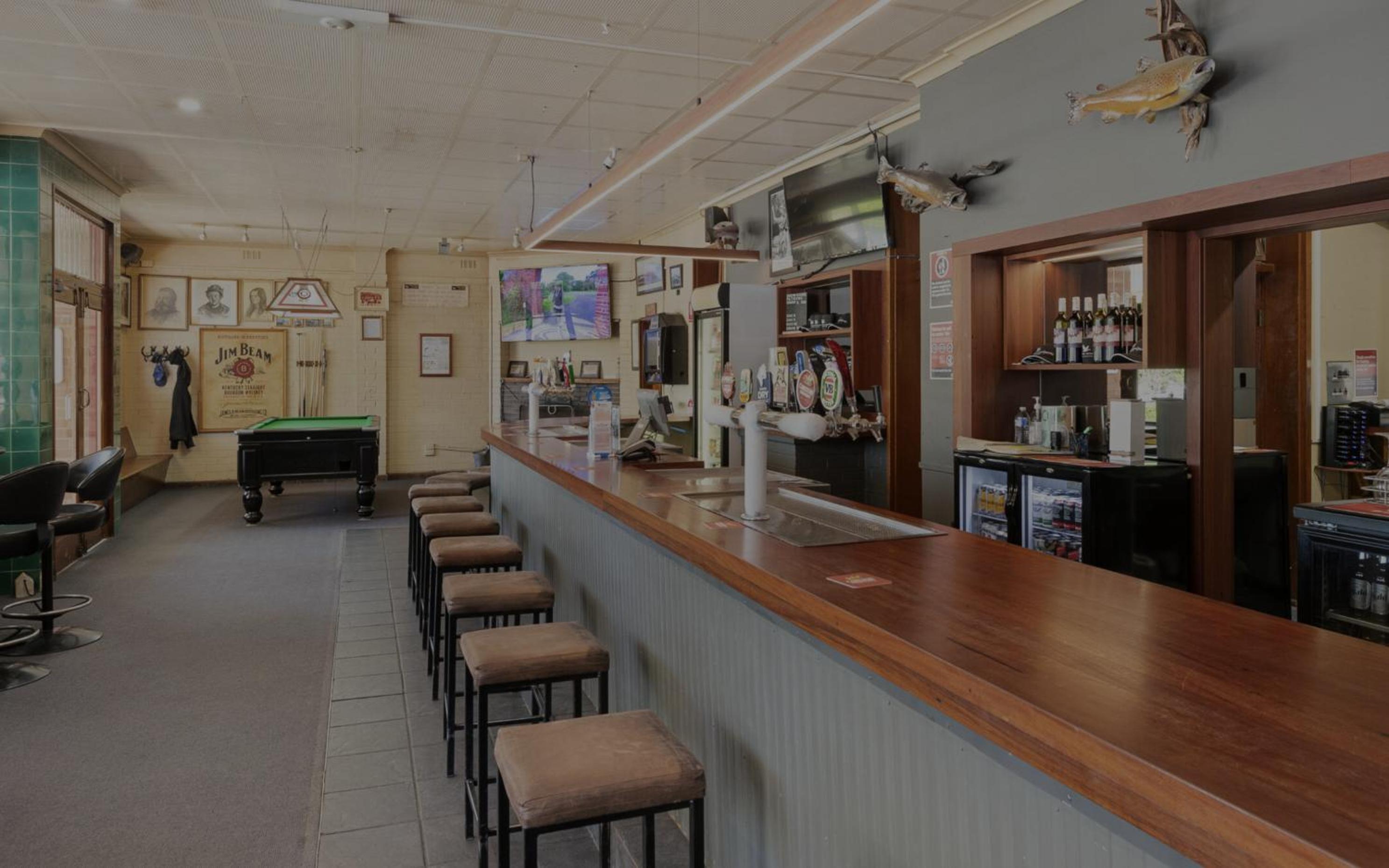 Snow Goose Hotel