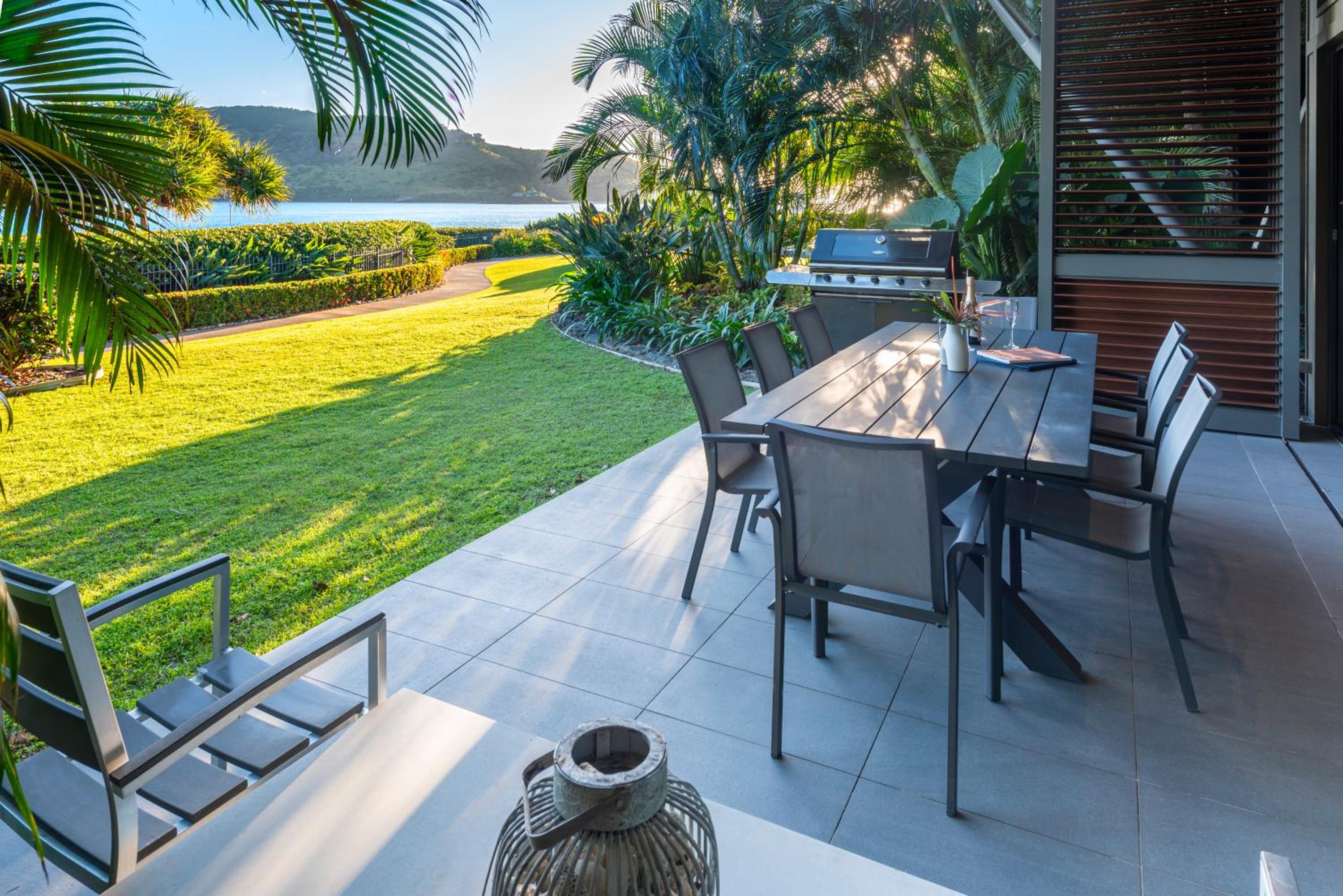 Yacht Club Villa 6 On Hamilton Island - oceanviews, 2 x buggies & valet service