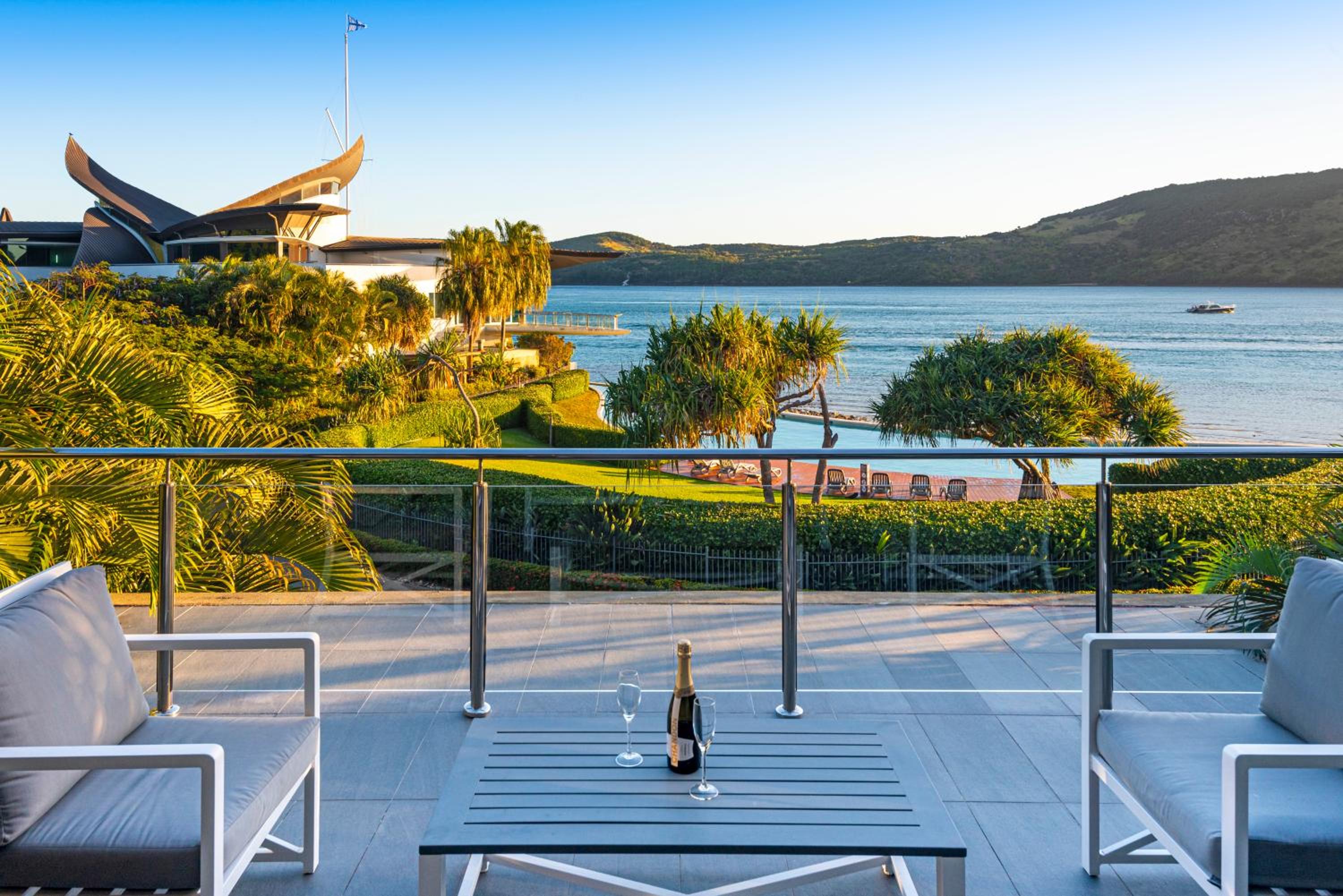 Yacht Club Villa 6 On Hamilton Island - oceanviews, 2 x buggies & valet service