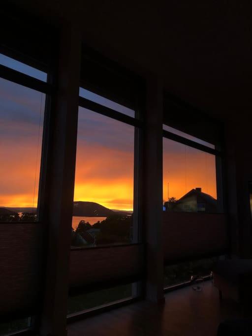 Moderne bolig, høy standard og fantastisk utsikt view 3