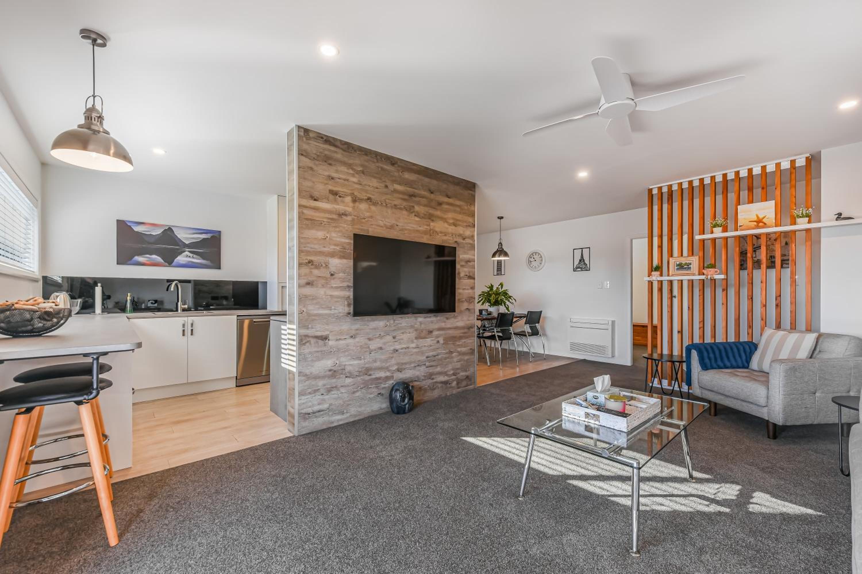 Mountain View - Nelson Holiday Home view 4