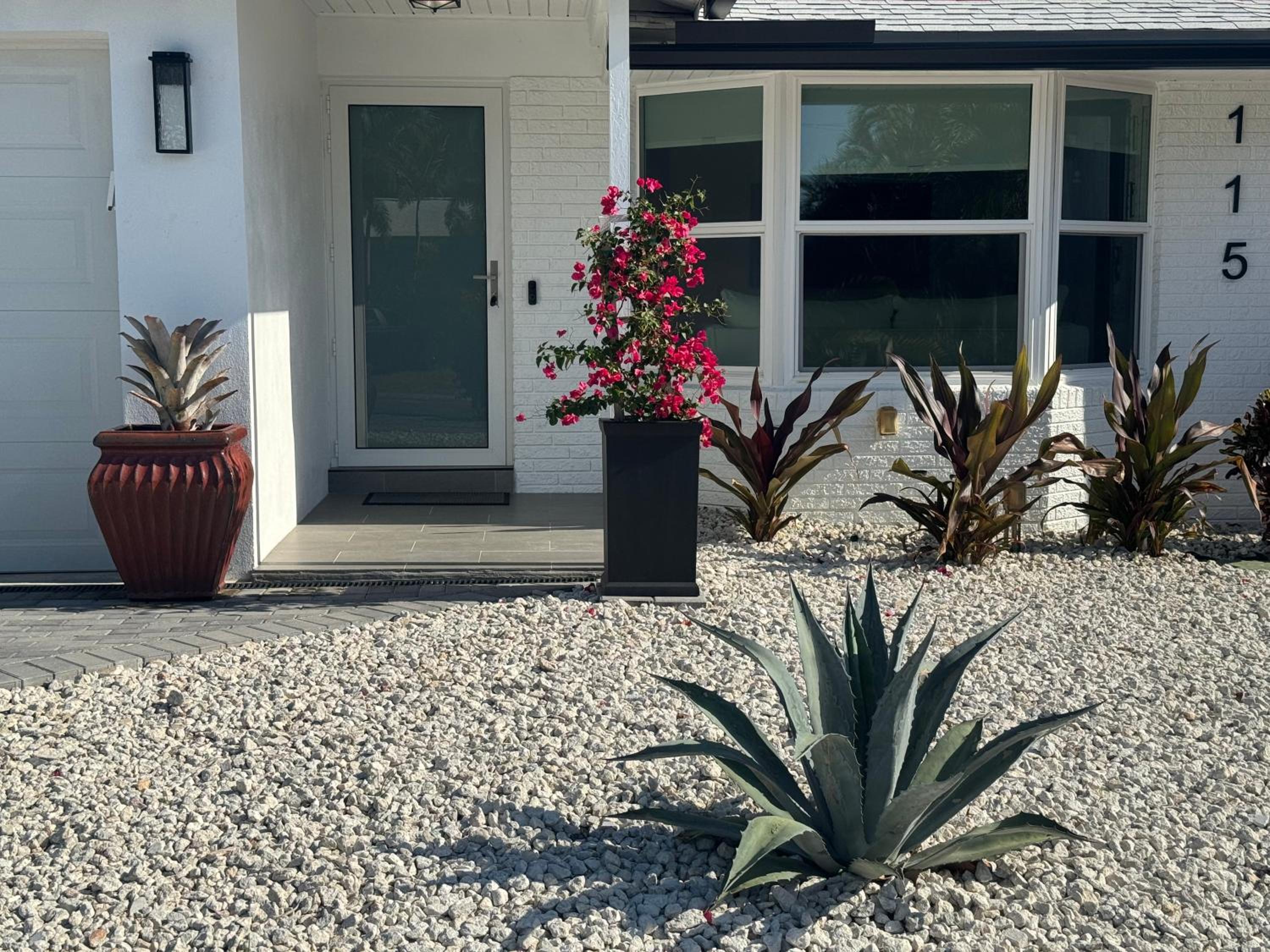 Retreat with Salt Water Heated Pool & Spa view 4