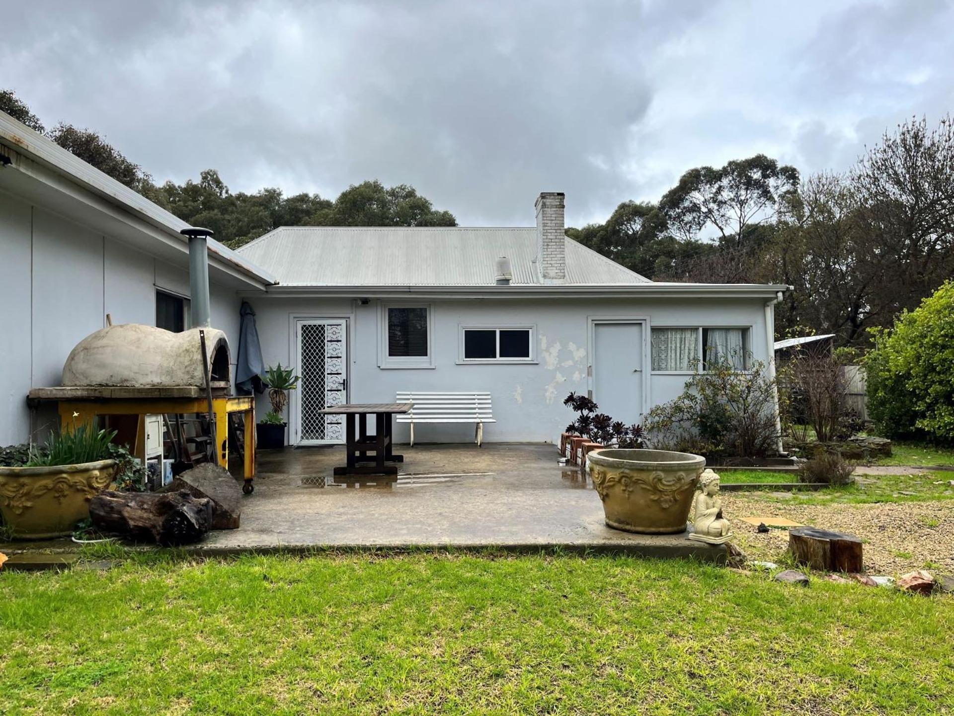 51 Wattle Flat Road