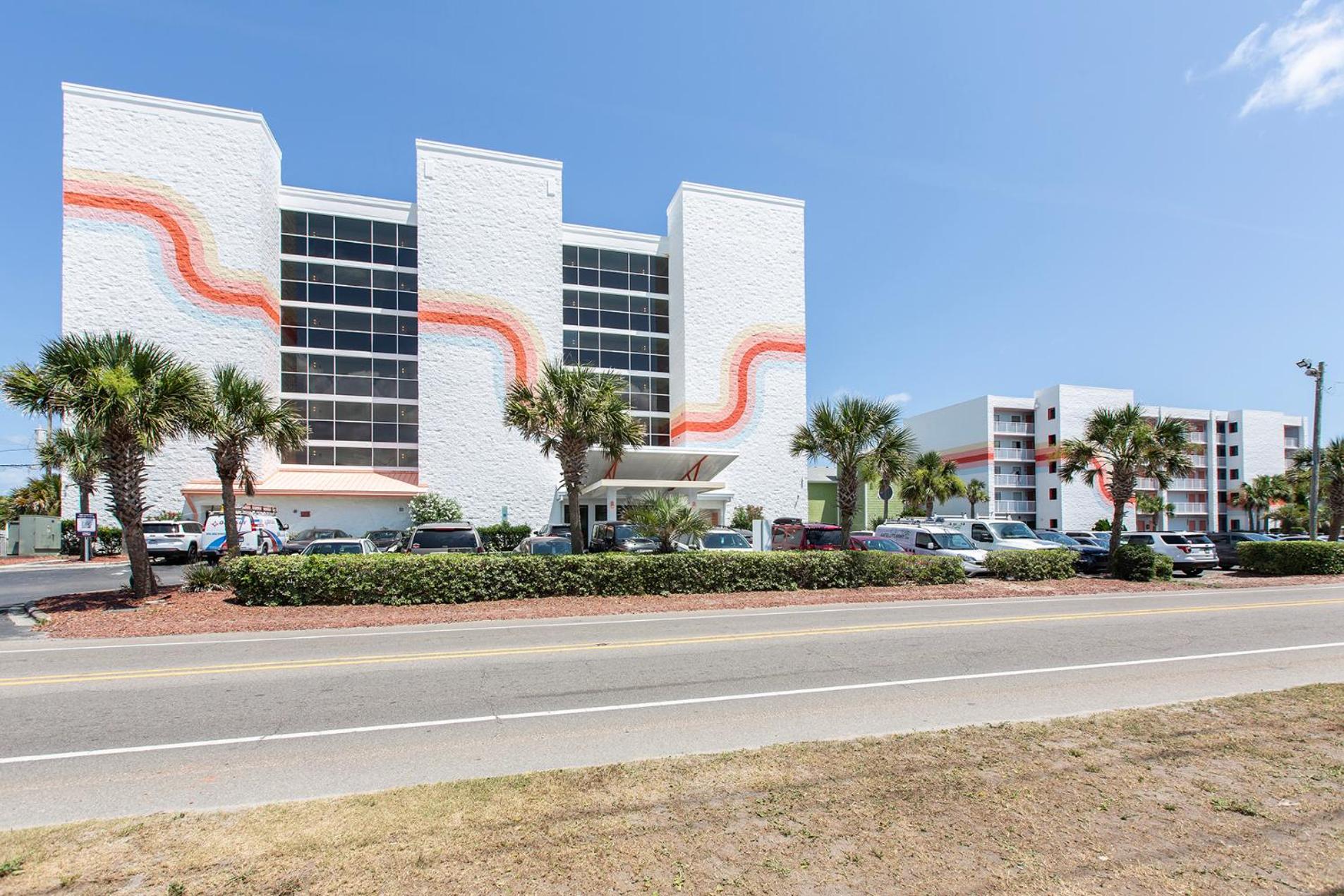 Golden Sands Carolina Beach Oceanfront, Tapestry by Hilton view 5