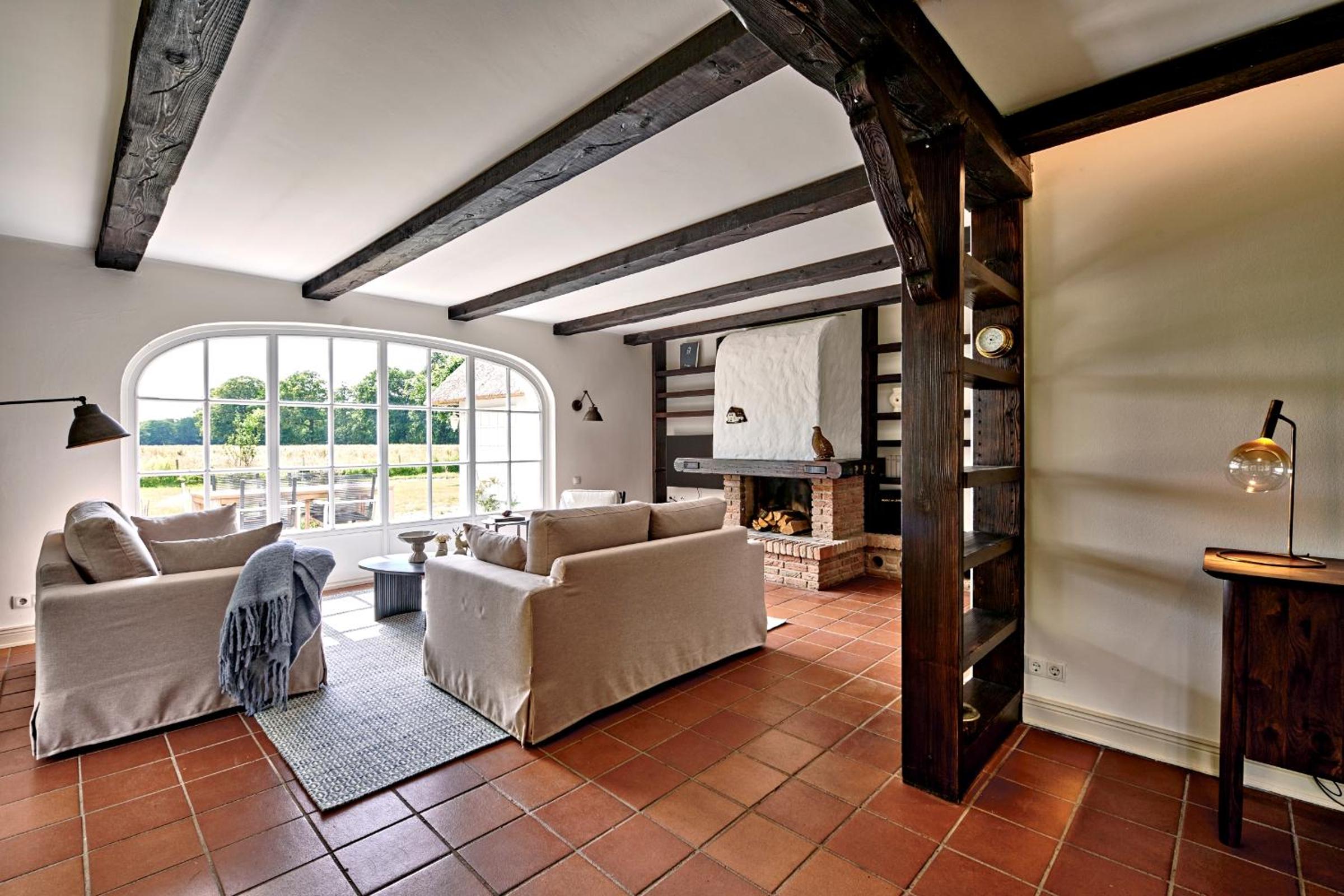 Reetdach-Villa mit Blick in die Natur - 160m² Entspannung pur