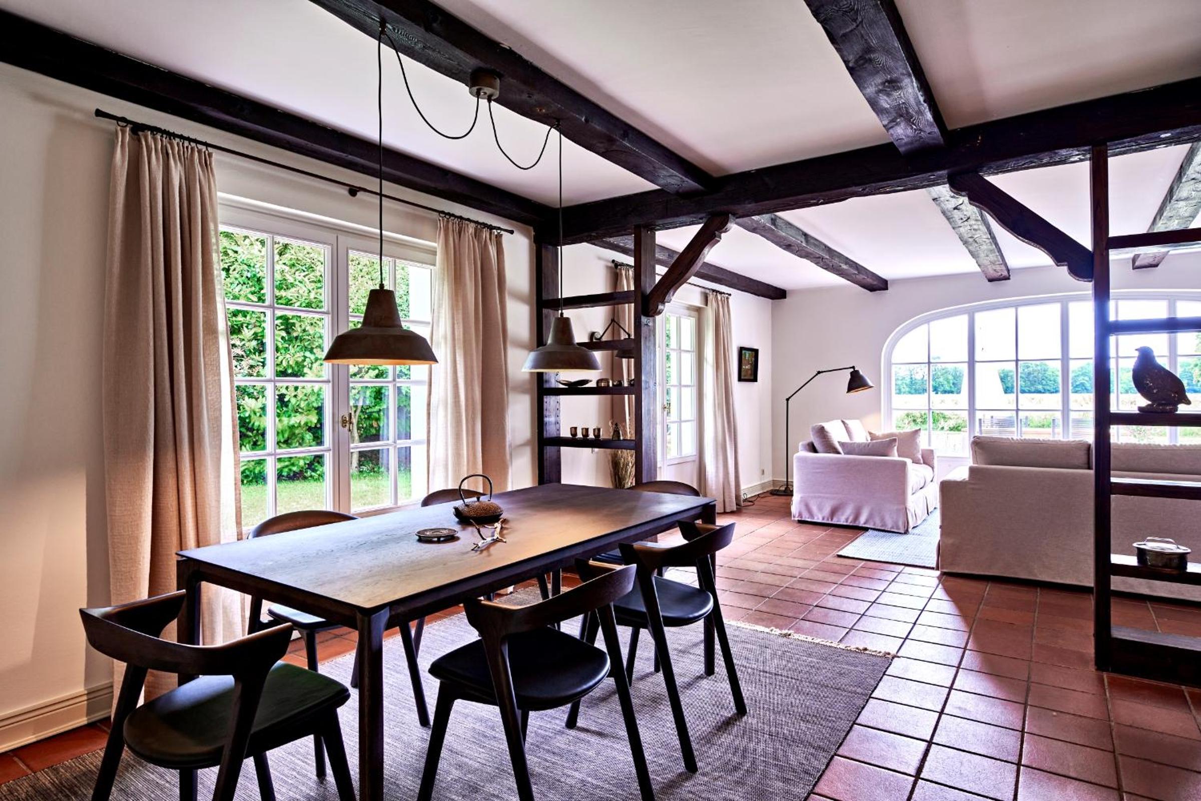 Reetdach-Villa mit Blick in die Natur - 160m² Entspannung pur
