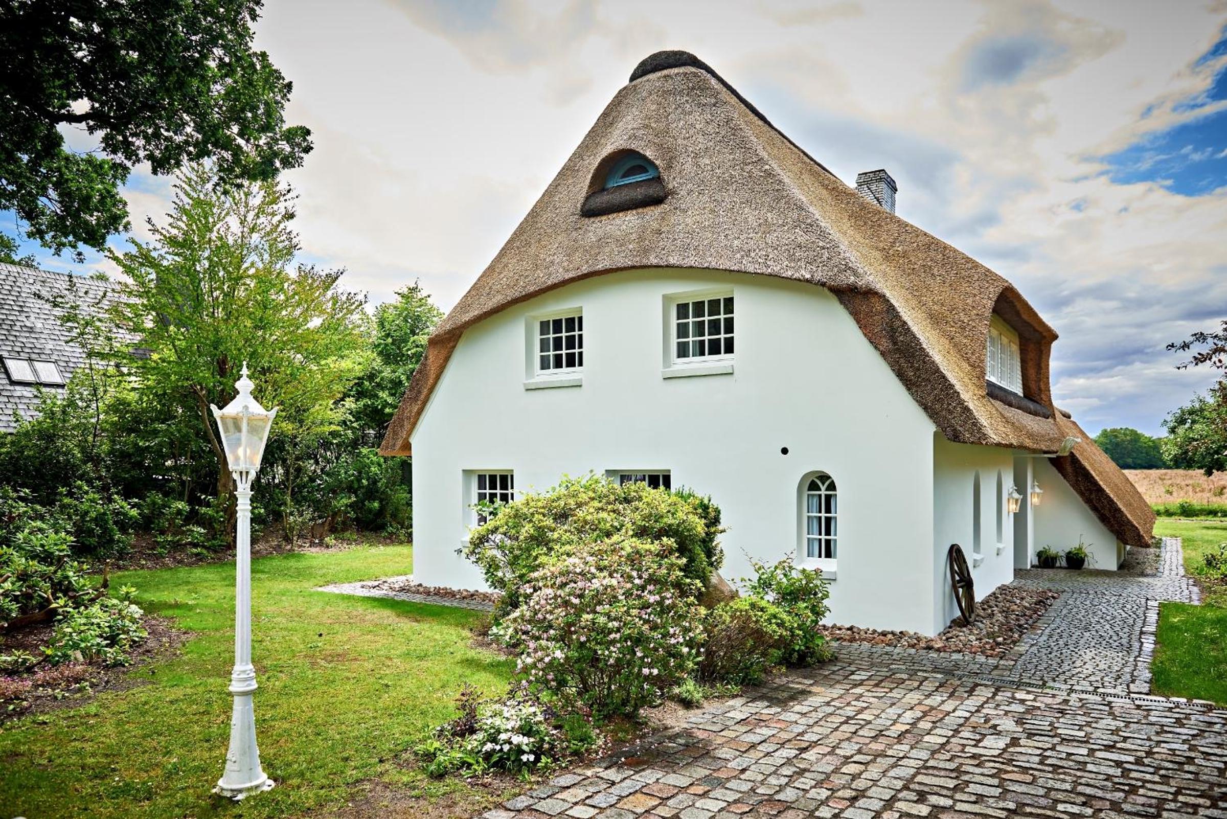 Reetdach-Villa mit Blick in die Natur - 160m² Entspannung pur