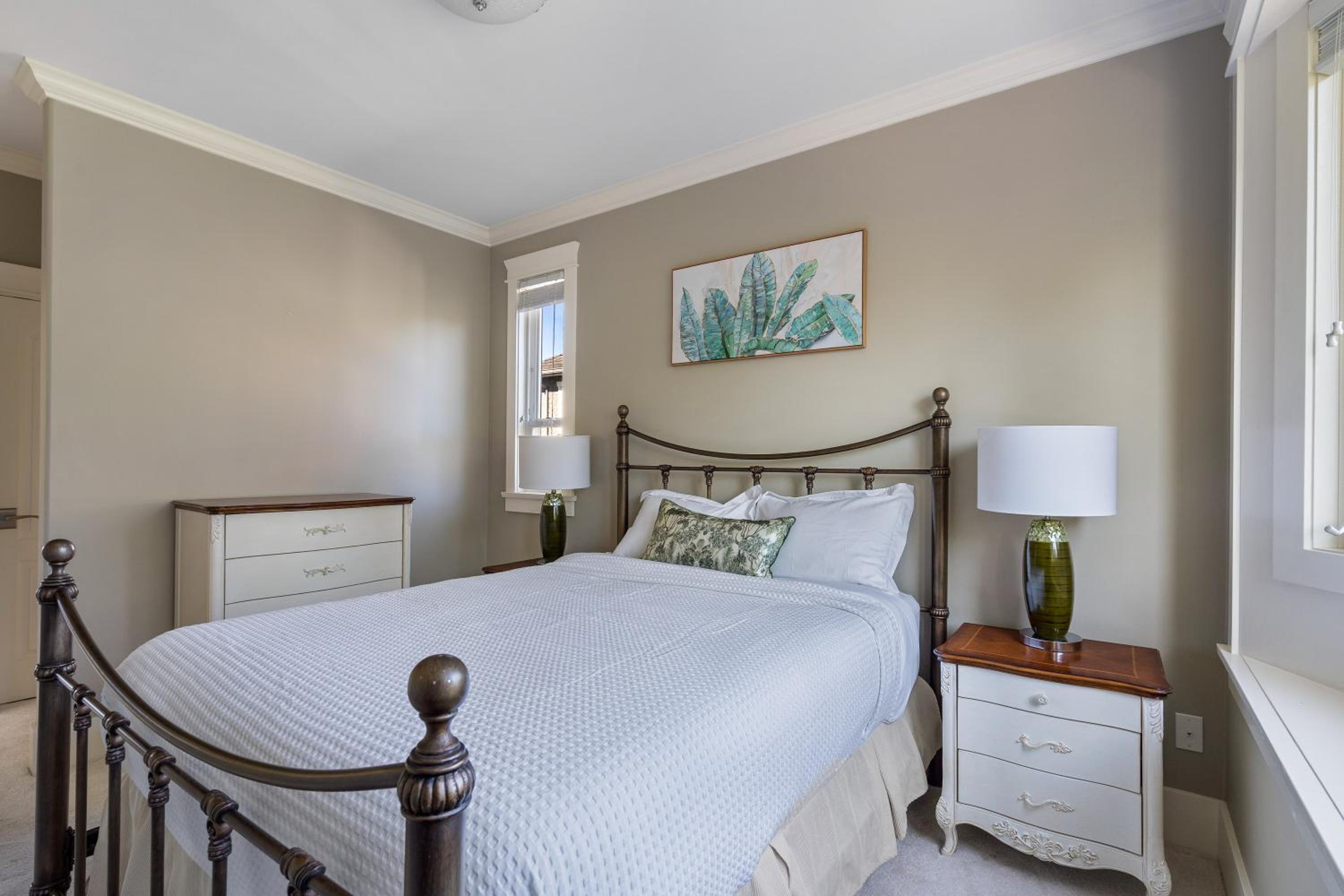 Luxurious Multi-Family Home in Vancouver West, 10 Mins Downtown