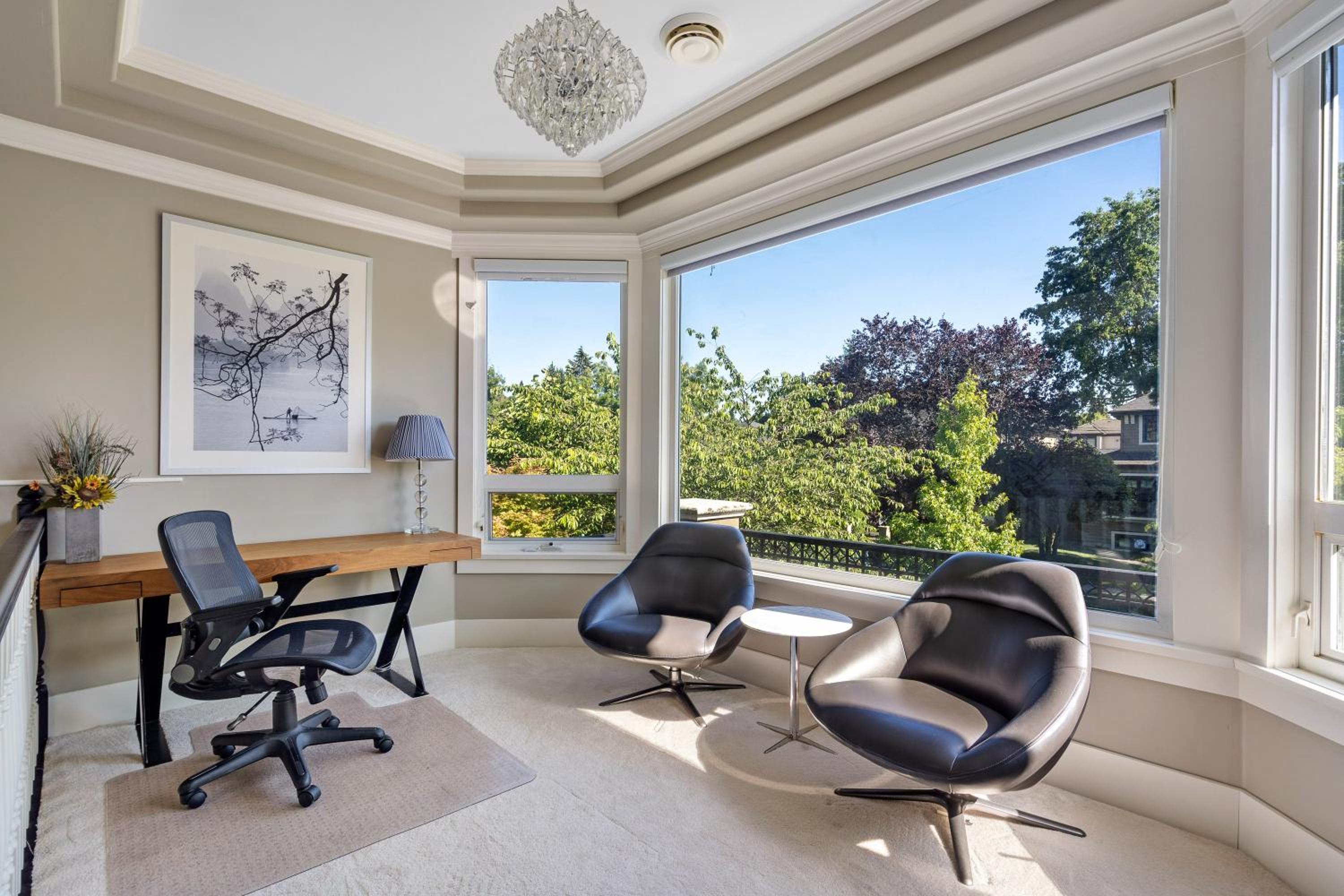 Luxurious Multi-Family Home in Vancouver West, 10 Mins Downtown