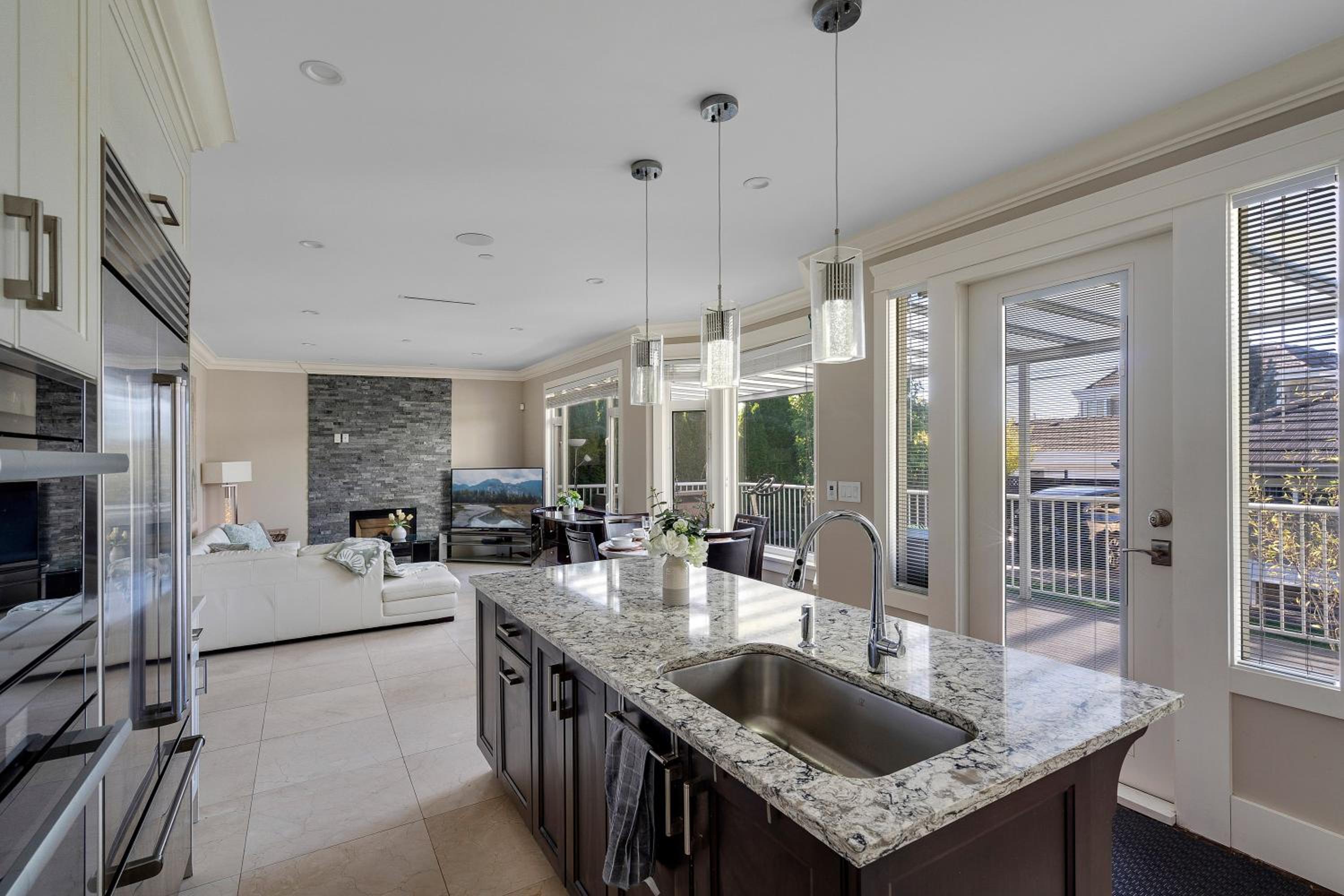 Luxurious Multi-Family Home in Vancouver West, 10 Mins Downtown