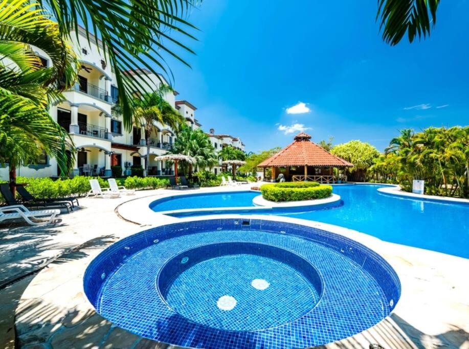 Palmas de Tamarindo Resort, 304E